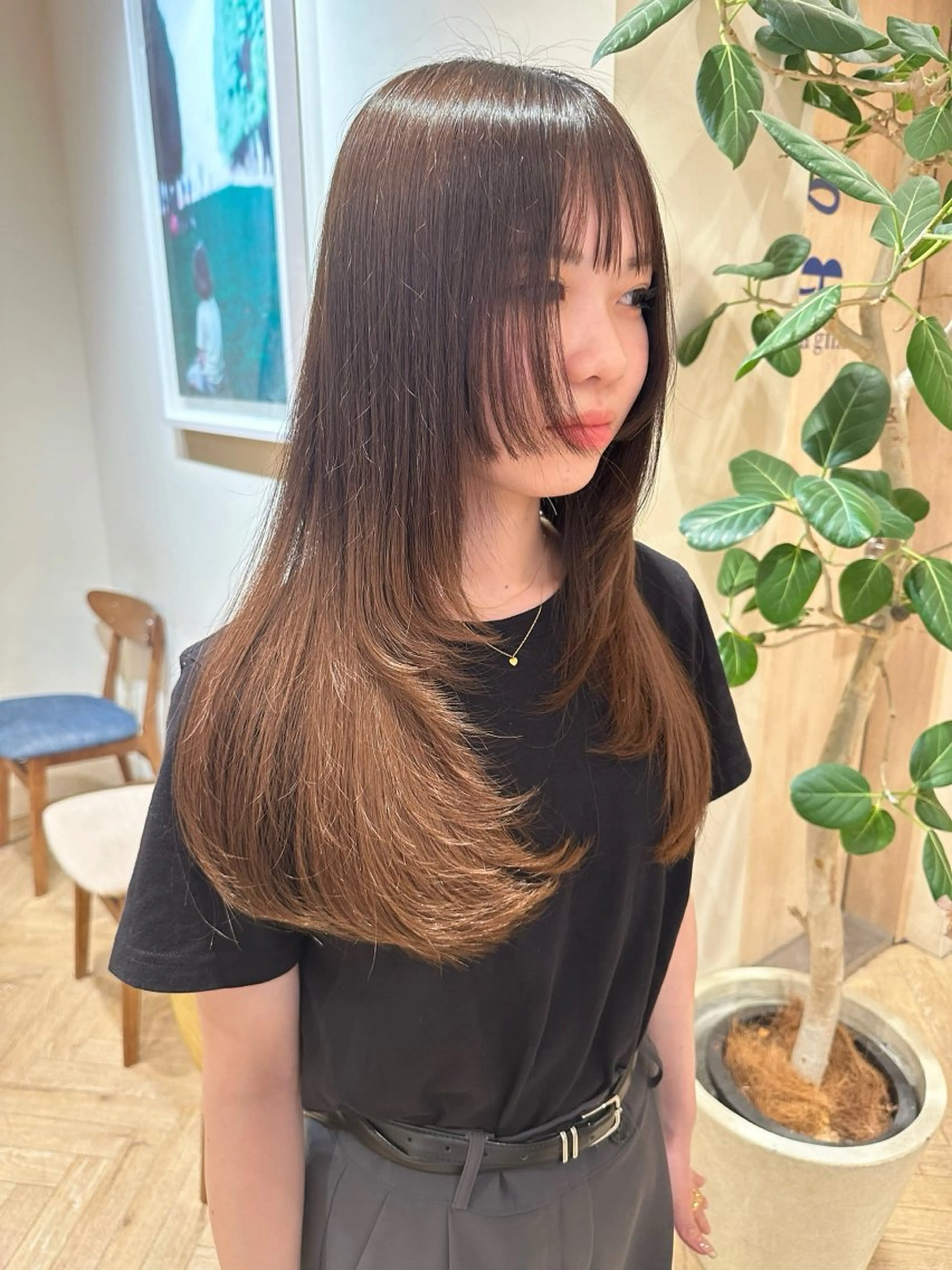 ロング ロングレイヤー 顔周りカット 姫カット レイヤーカット ロング 政木彩香 /メンズ/丸みボブのヘアスタイル