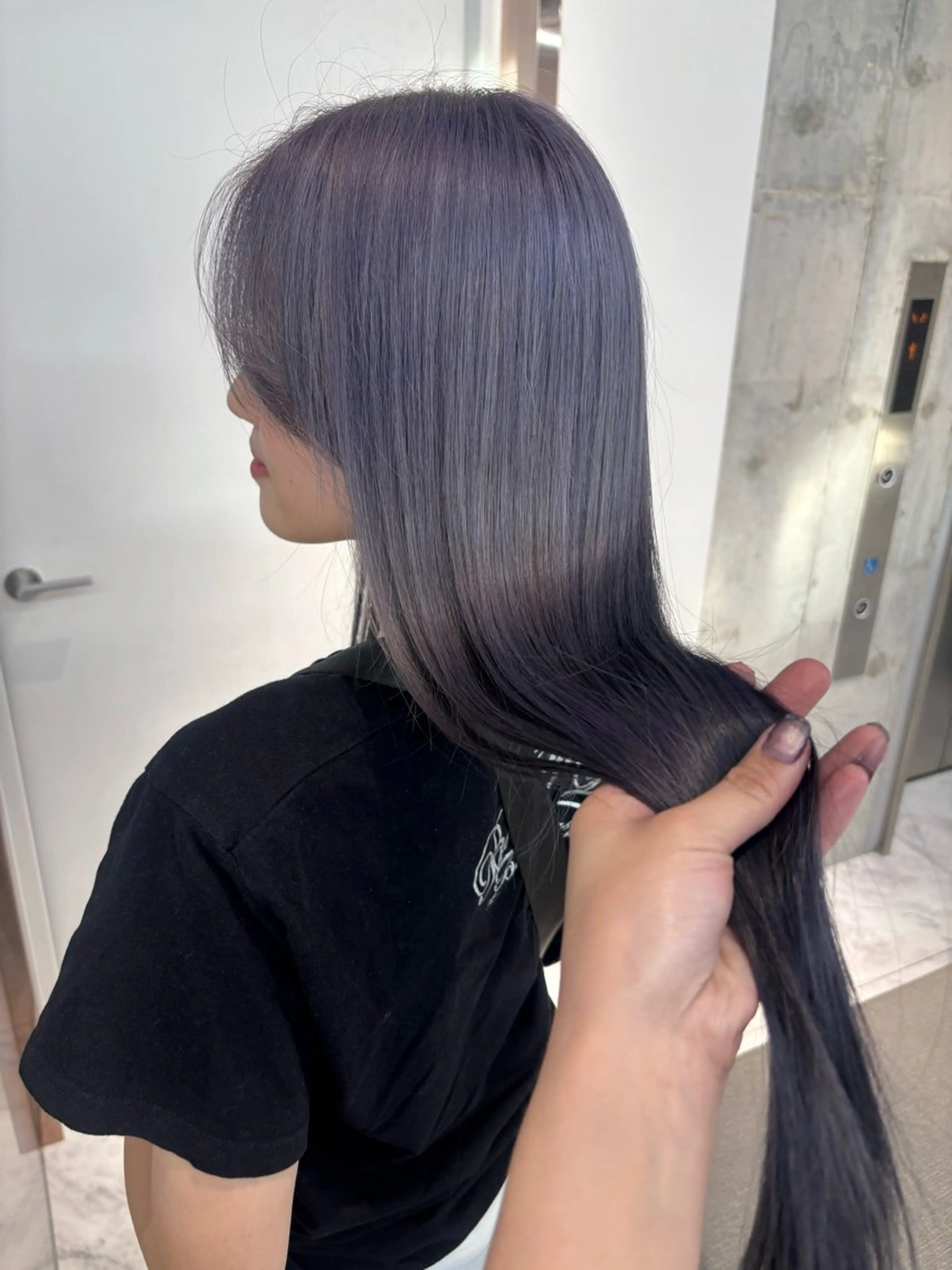 ミディアム カット ヘアカラー rina／ベージュ ワンホン/韓国ヘアのヘアスタイル