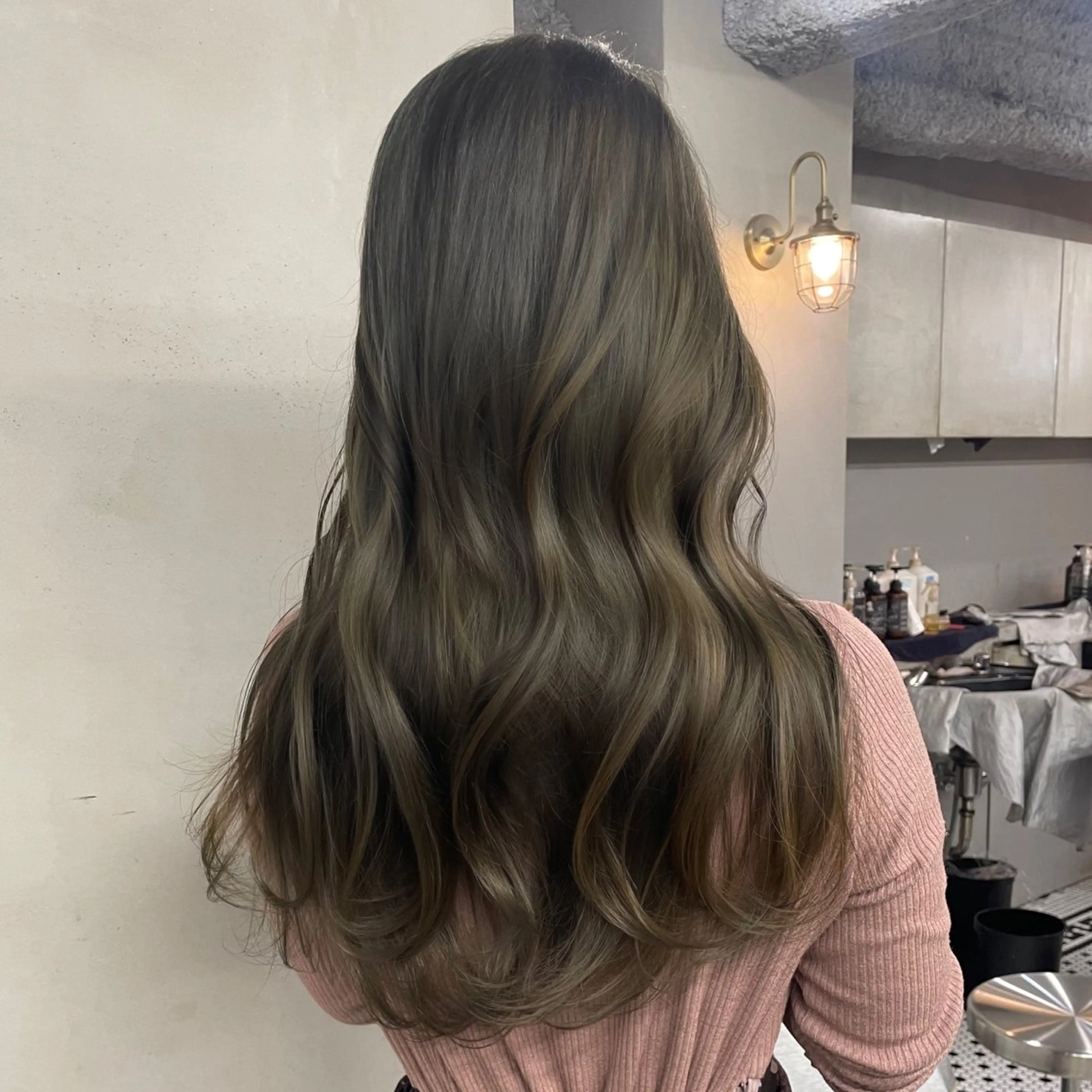 ロング カラー 新宿/韓国ヘア/ 髪質改善ストレートのヘアスタイル