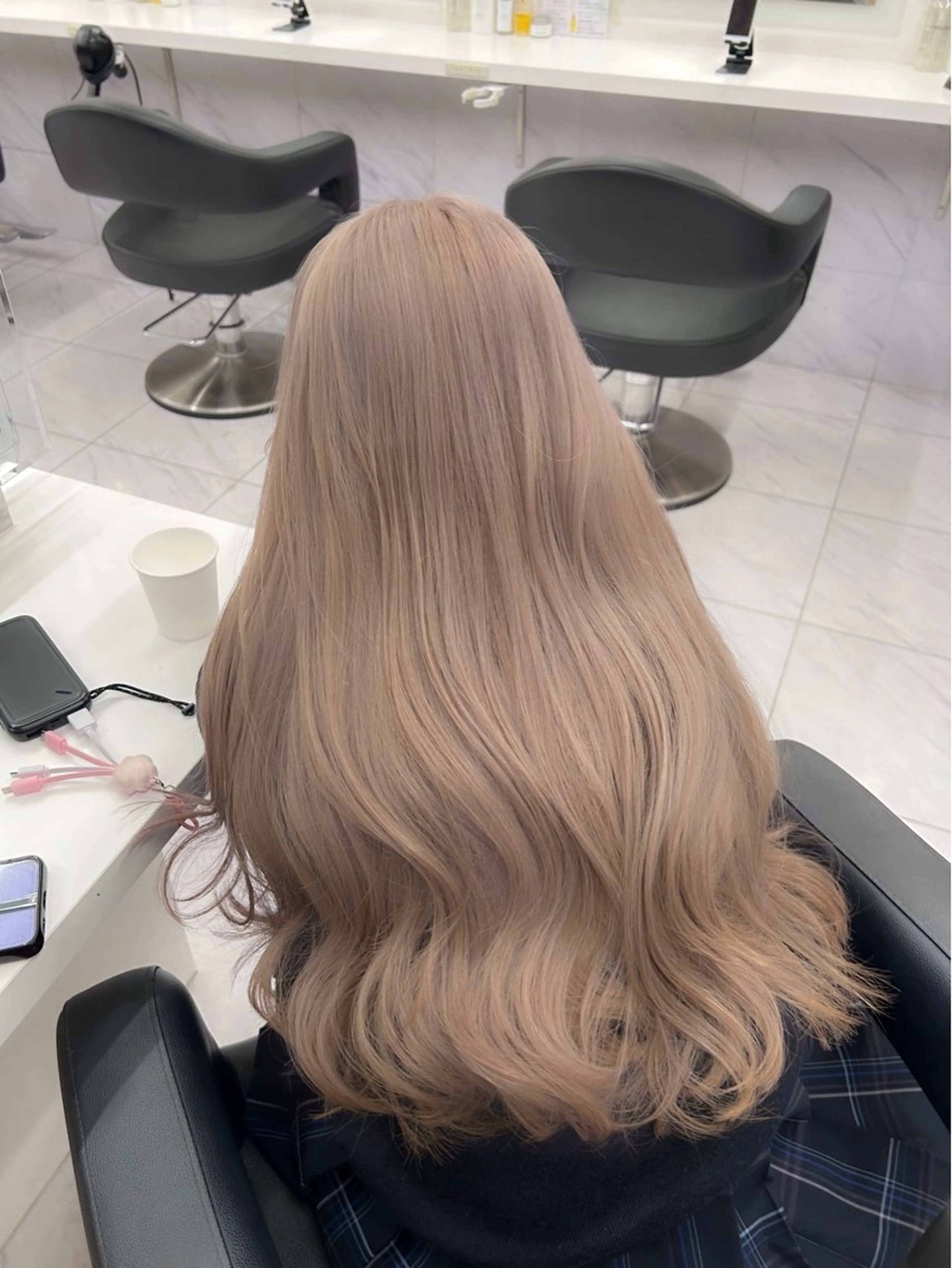 ロング カラー パーマ ヘアアレンジ ヘアカラー トリートメント ブリーチなしカラー/ ブラウン/レイヤーのヘアスタイル