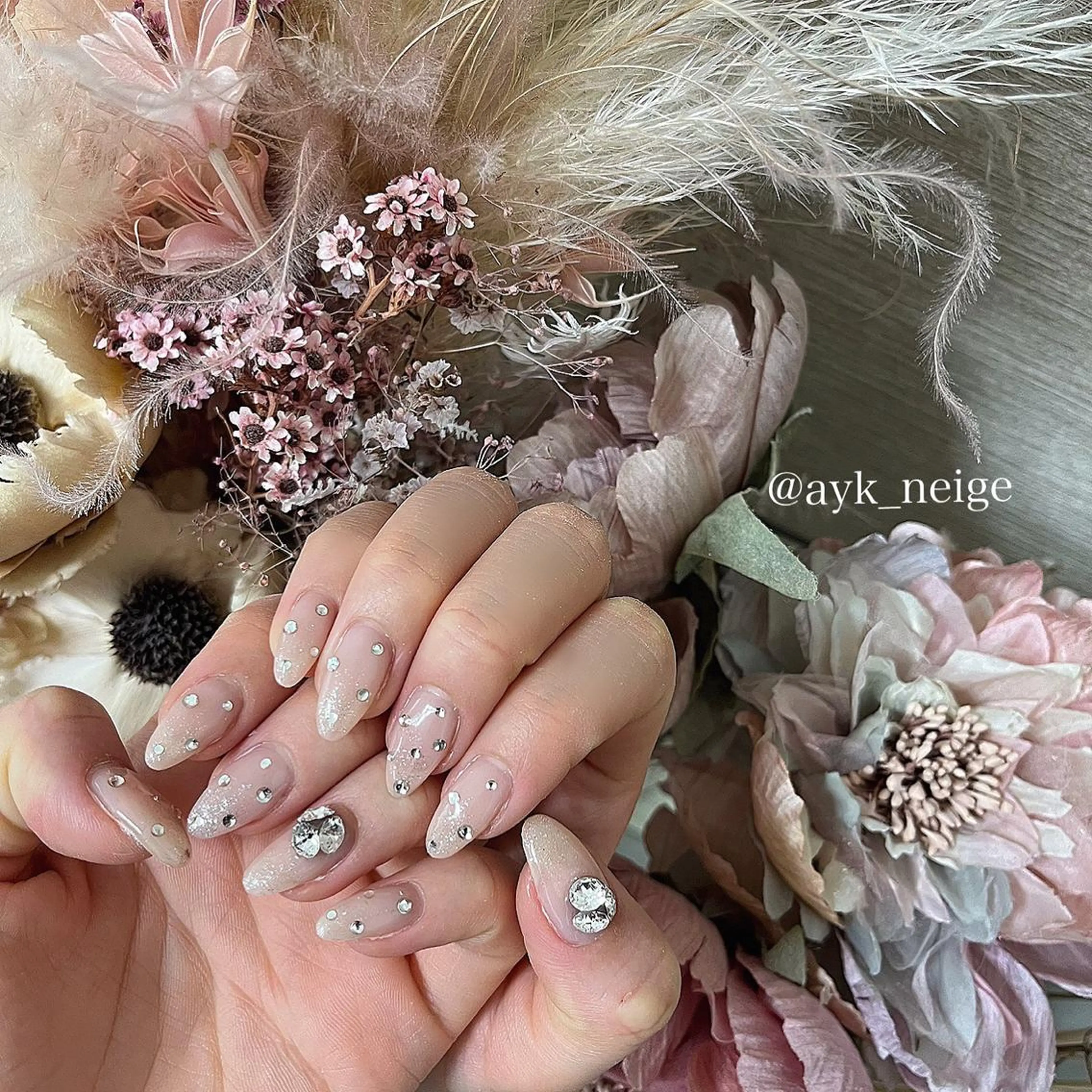 ネイル フットネイル グラデーション キラキラネイル 韓国ネイル マグネットネイル n'eige nail所属・大谷 綾香のネイルデザイン