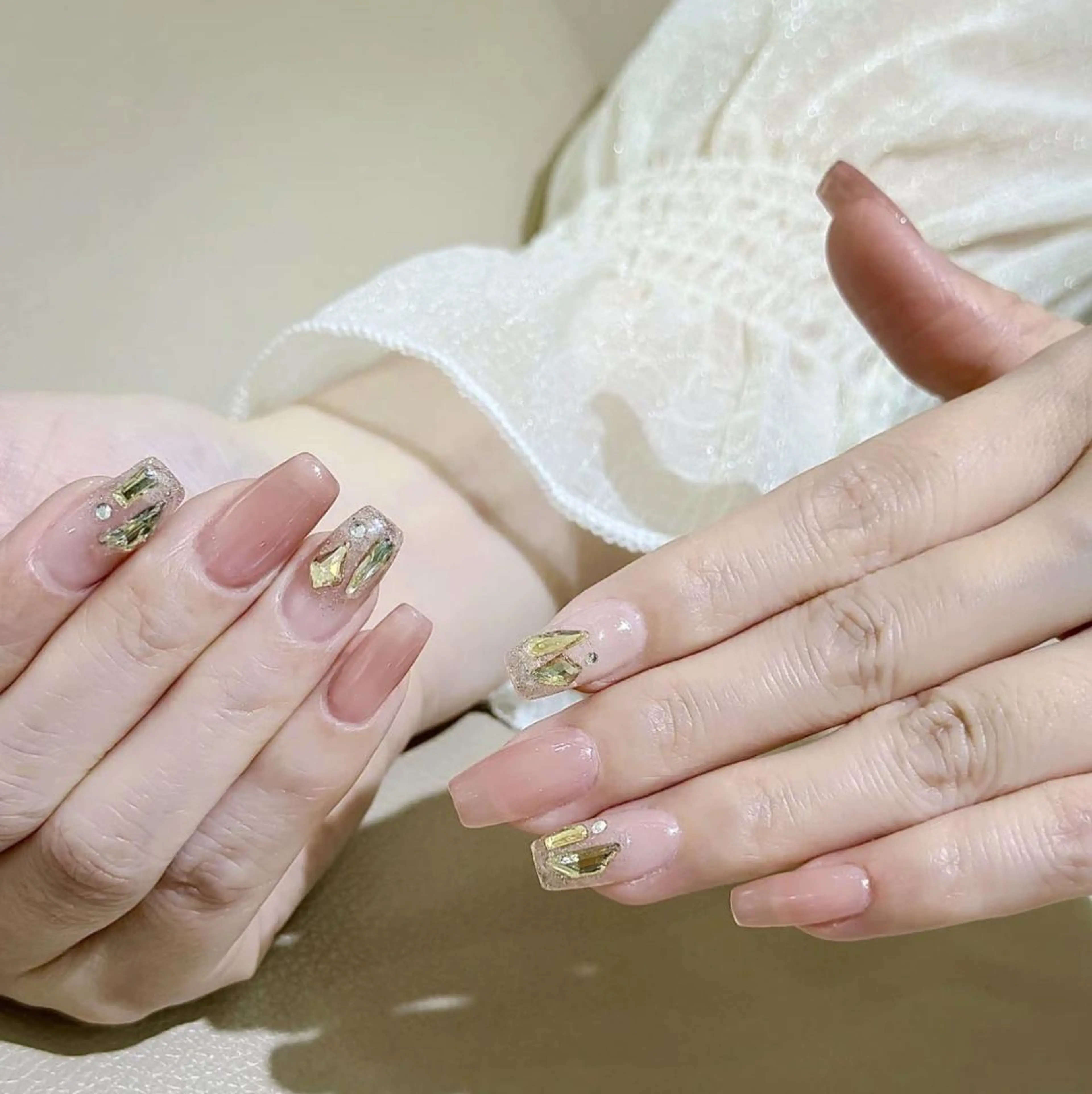 ネイル 長さ出し ネイルチップ Queens ゲンのネイルデザイン