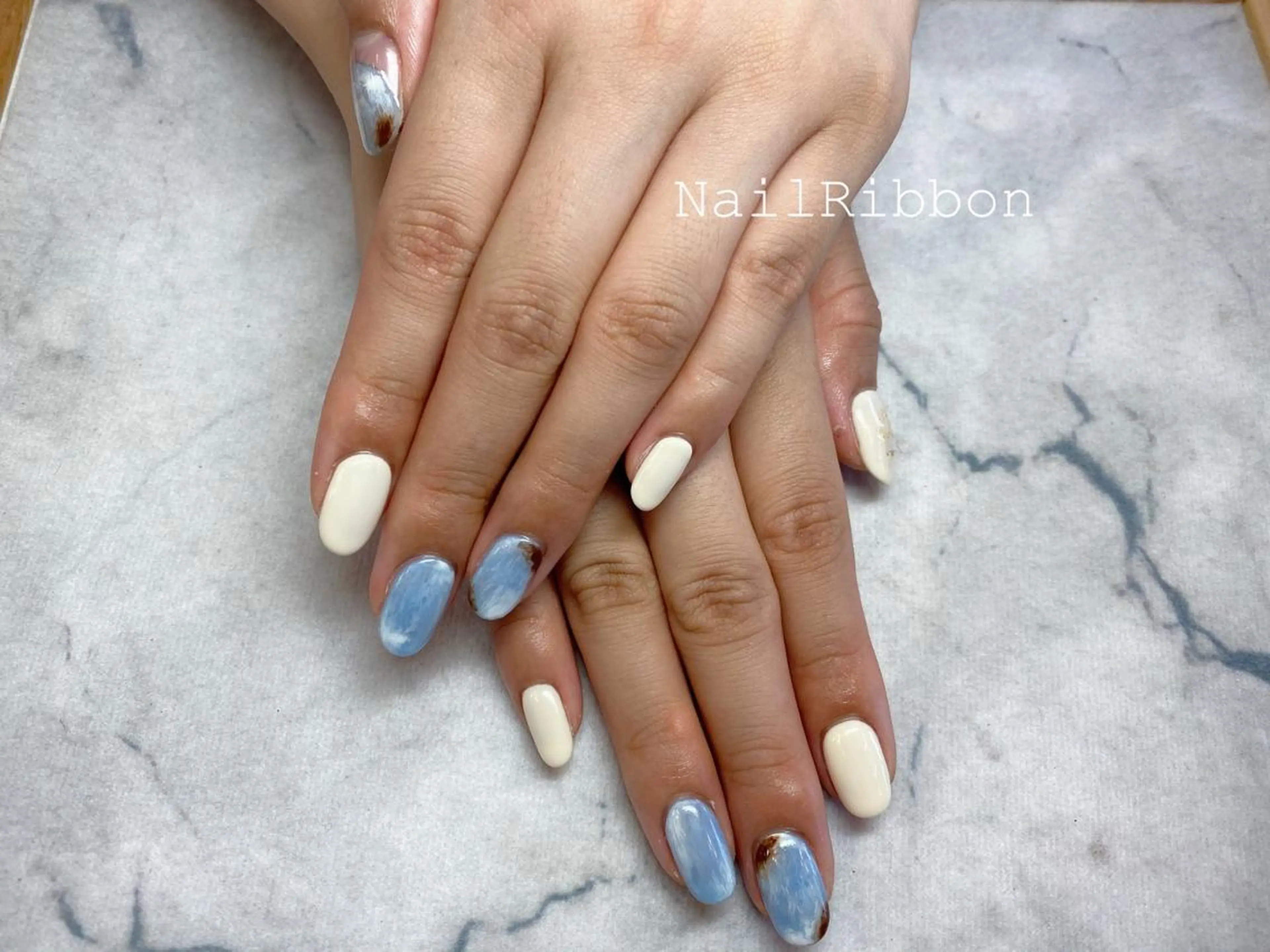 ネイル ネイルリボン 伊藤のネイルデザイン