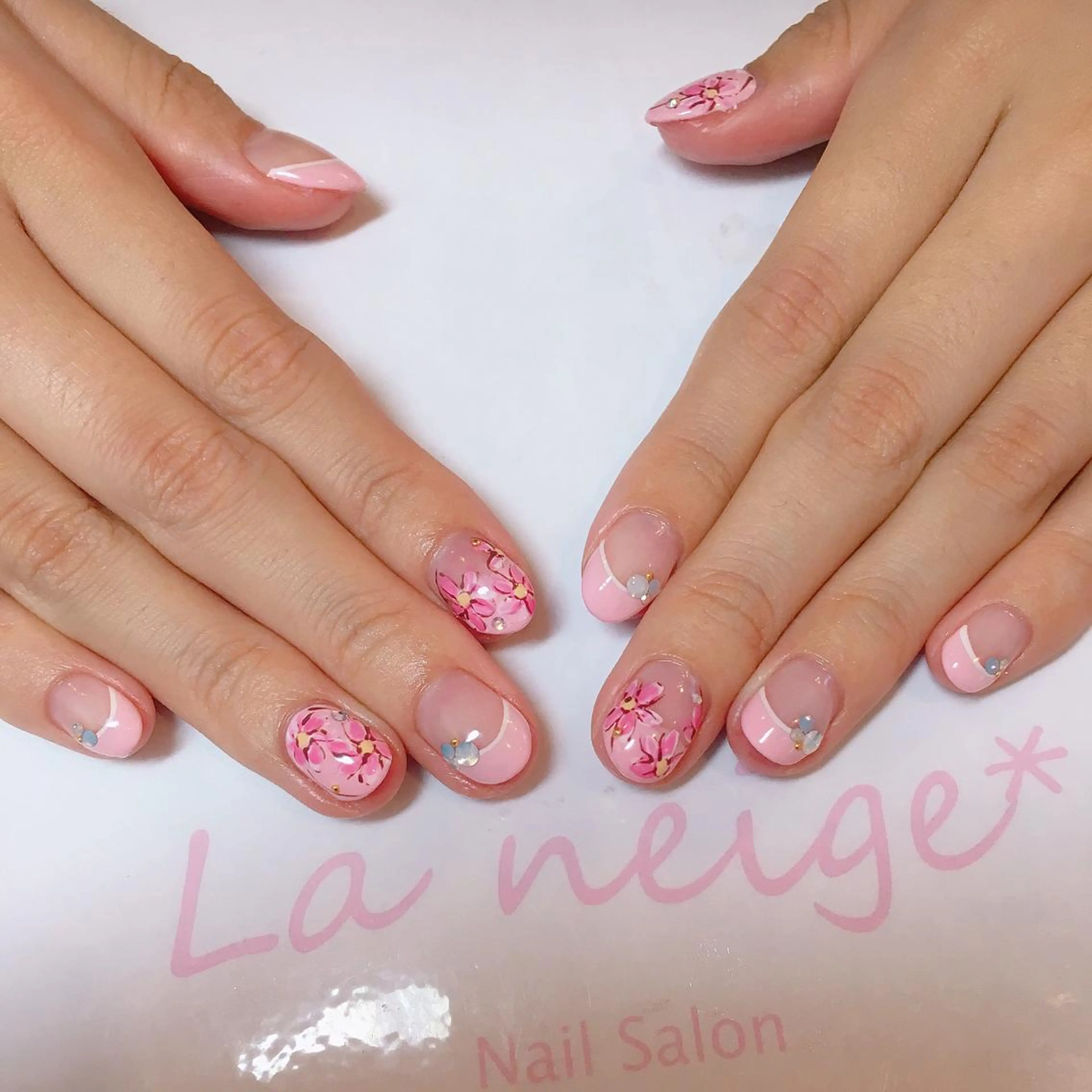 ネイル La neige* yuki 🥯🍑のネイルデザイン