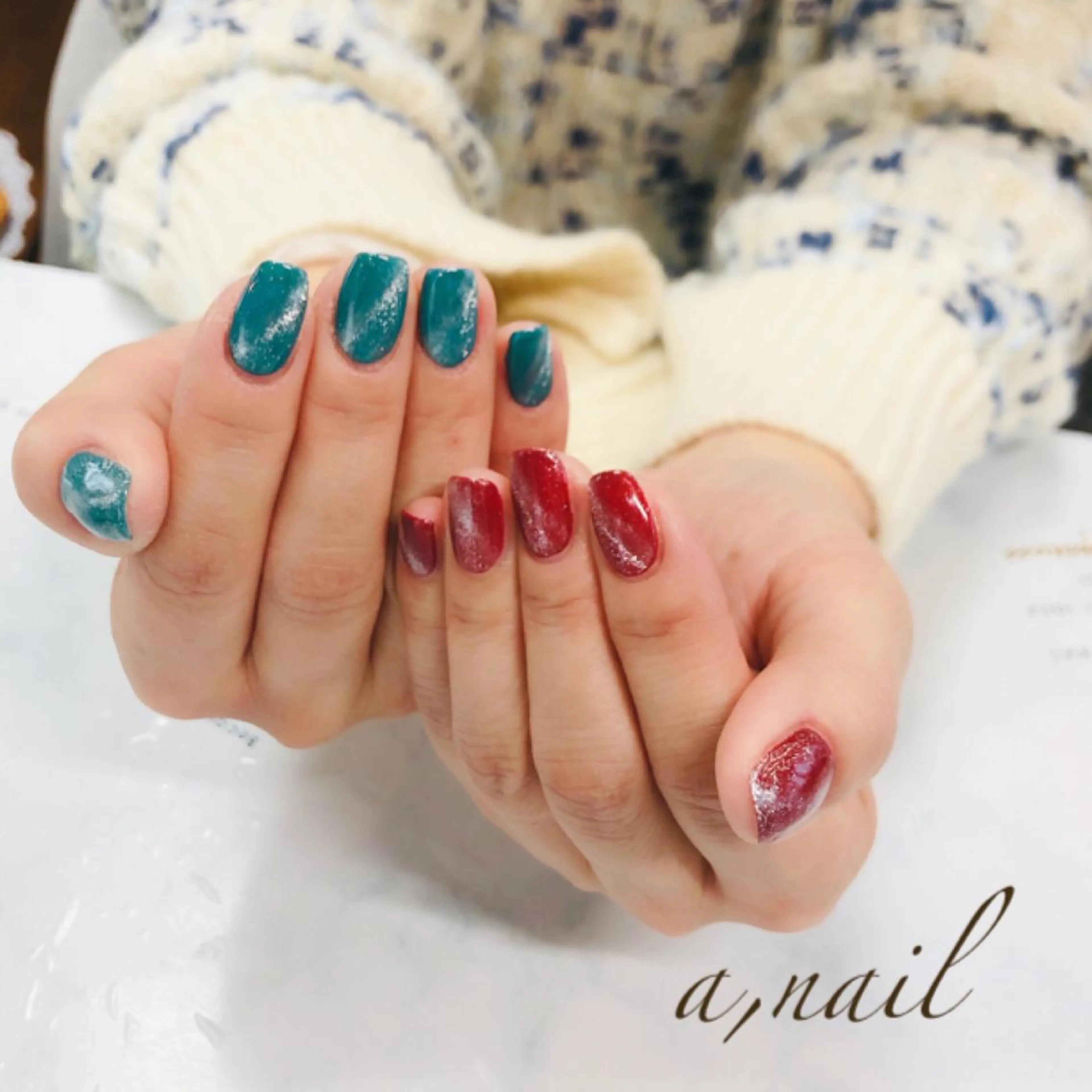 ネイル フットネイル ジェルネイル グラデーション ラメ(グリッター) ラメグラデーション ハンドネイル ネイルサロン エーネイルのネイルデザイン