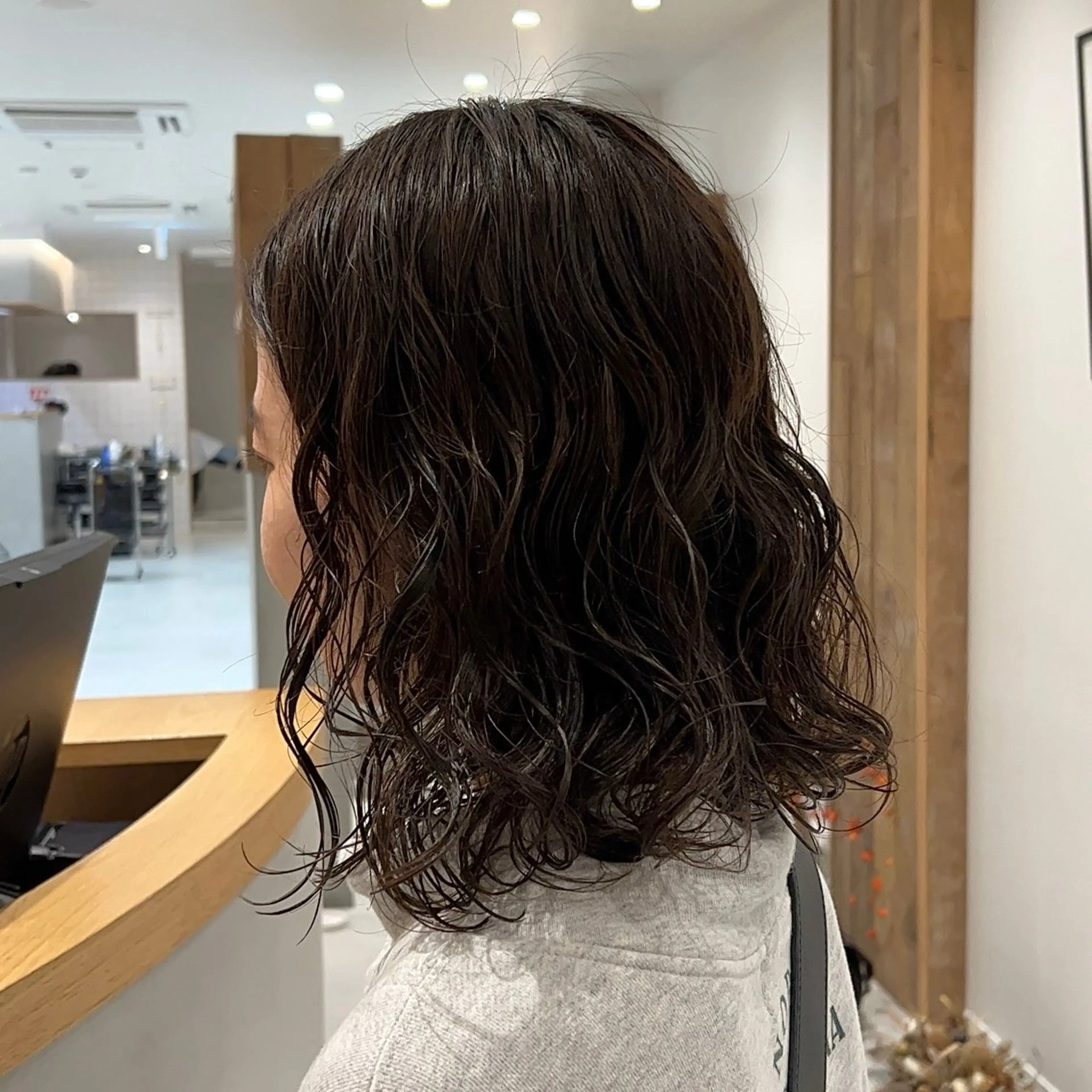 ミディアム パーマ ミディアムパーマ ボブ CYAN.所属・山口 陸のヘアスタイル