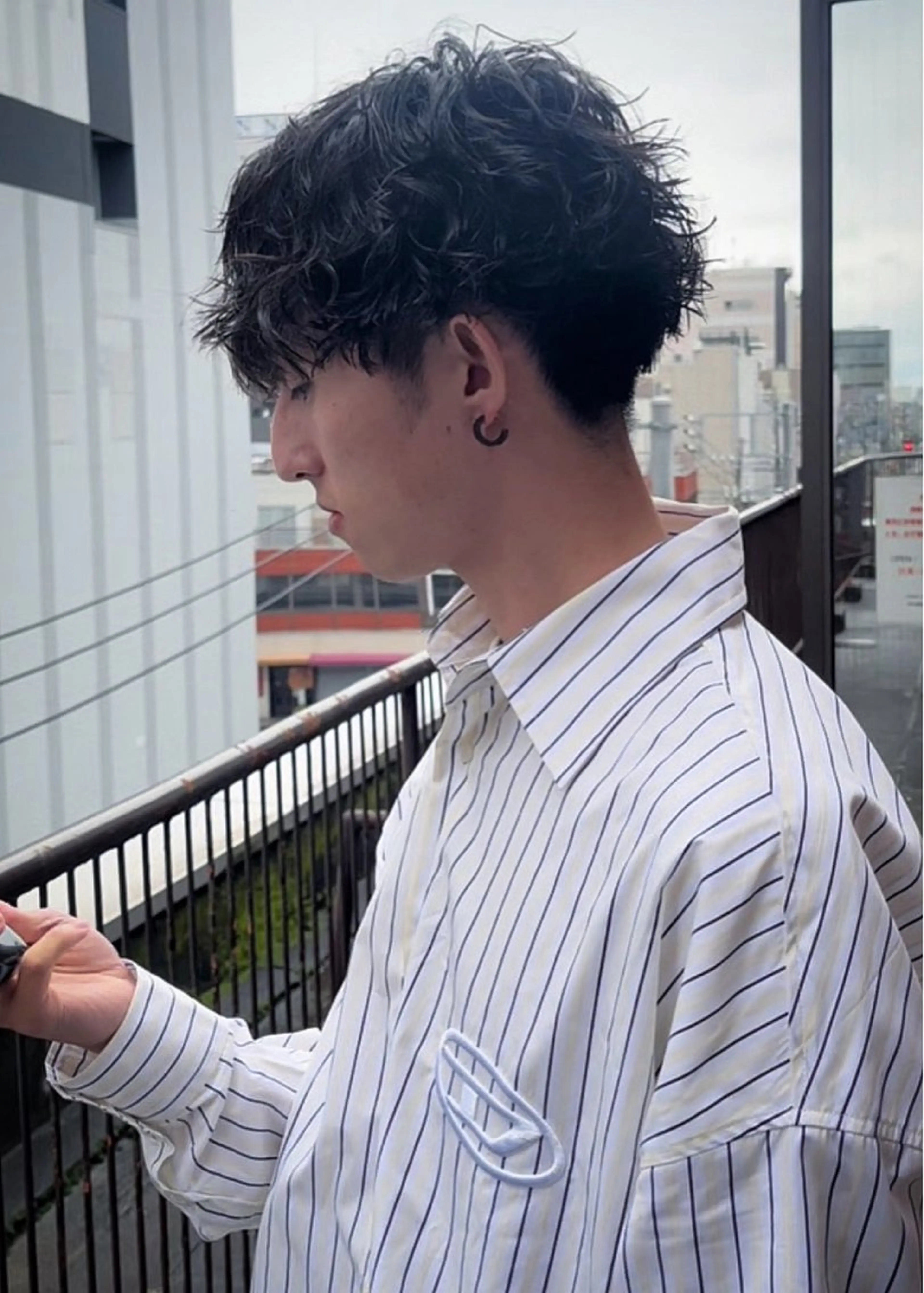 ショート パーマ メンズ マッシュ メンズパーマ メンズツイストパーマ ツイストスパイラルパーマ 刈り上げ カット パーマ masahiro 波巻きシャドウパーマのヘアスタイル