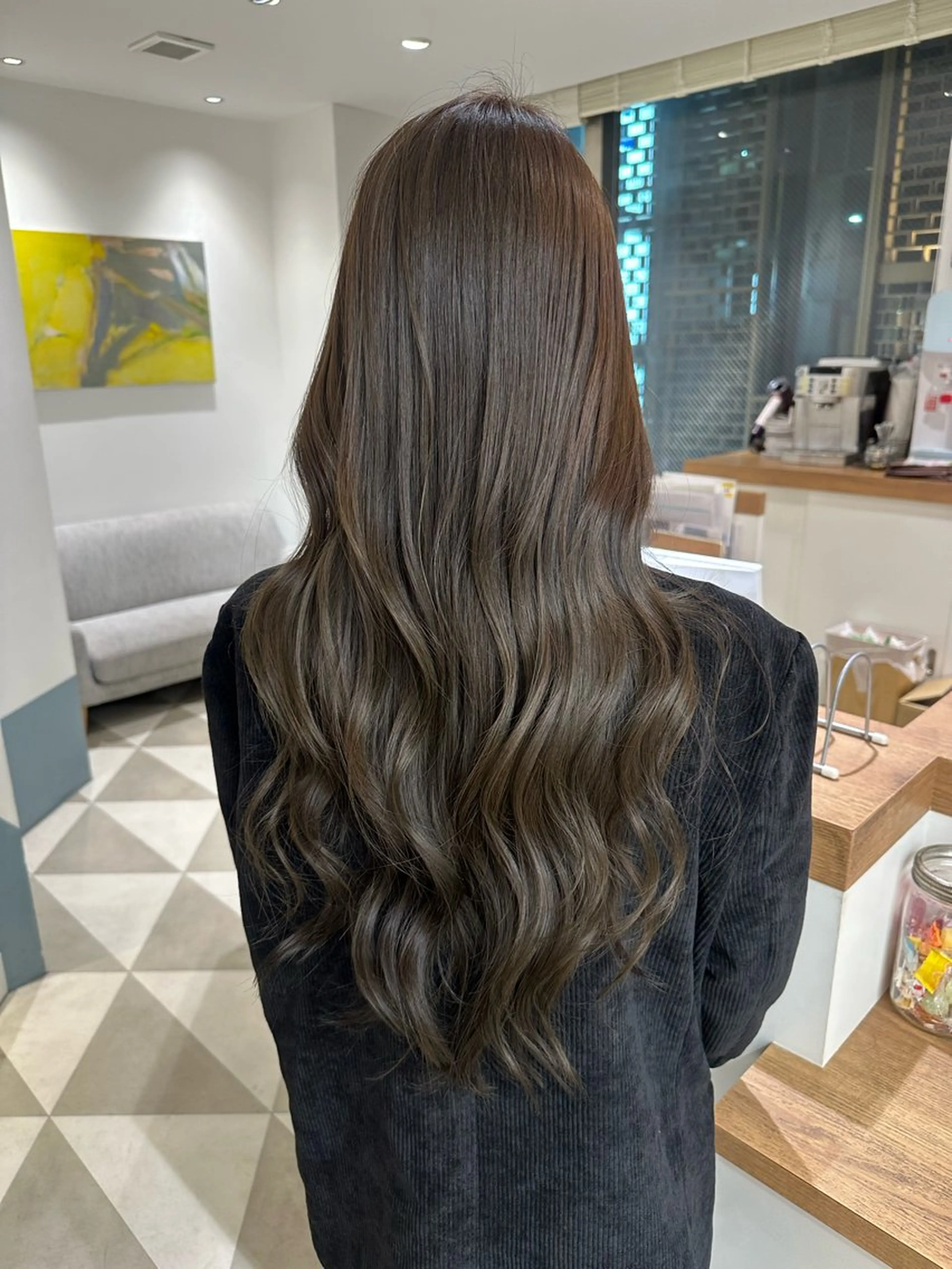 ロング カラー カット ヘアカラー トリートメント 安丸 結夏のヘアスタイル