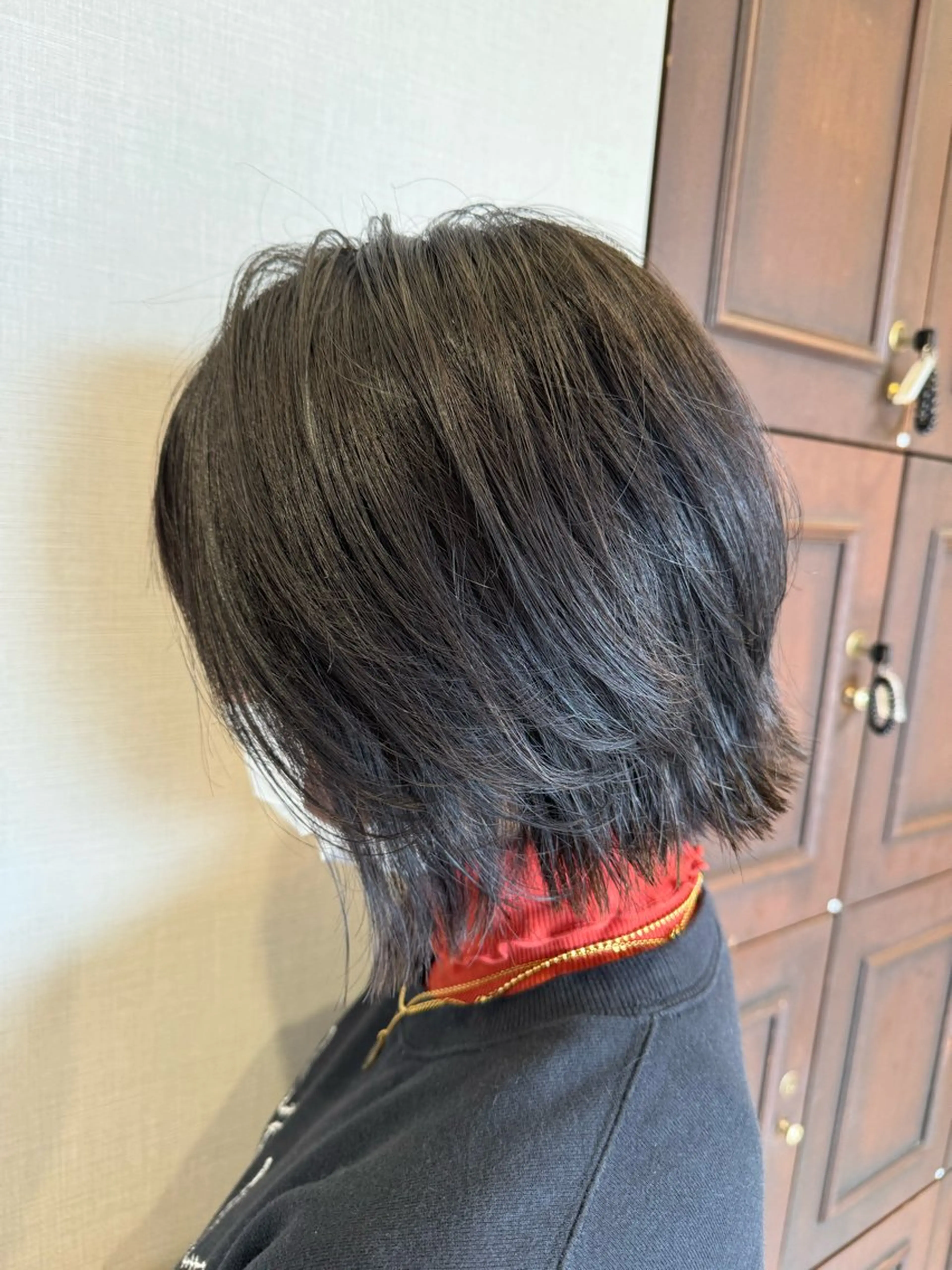 ミディアム カラー 日向 美乃里のヘアスタイル