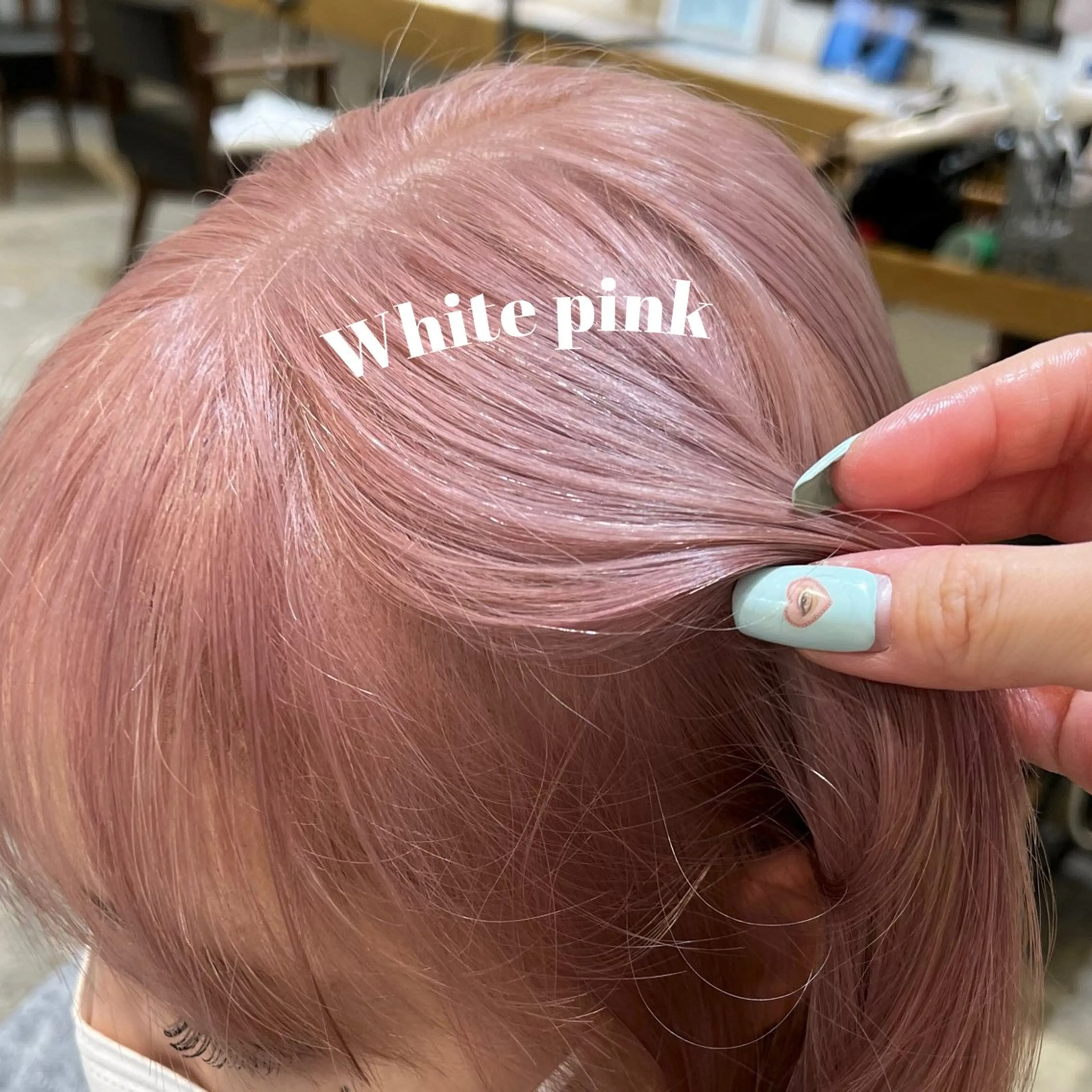 ミディアム カラー ブリーチ Kana 🍋 ハイトーン【高円寺】のヘアスタイル