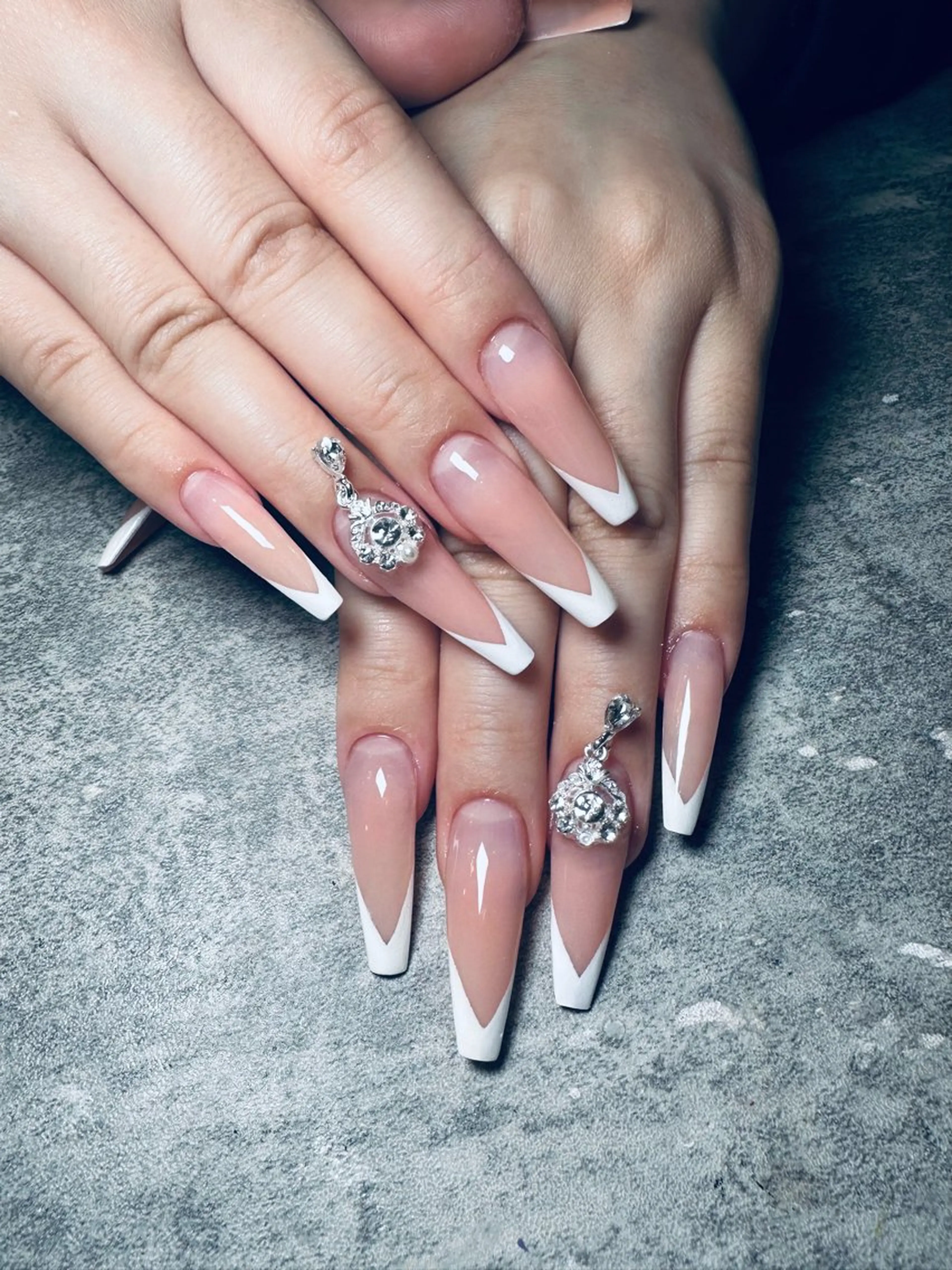 ネイル ロングネイル スカルプネイル TRUE  LA NAIL.byChloe所属・TRUE LA NAIL.のネイルデザイン