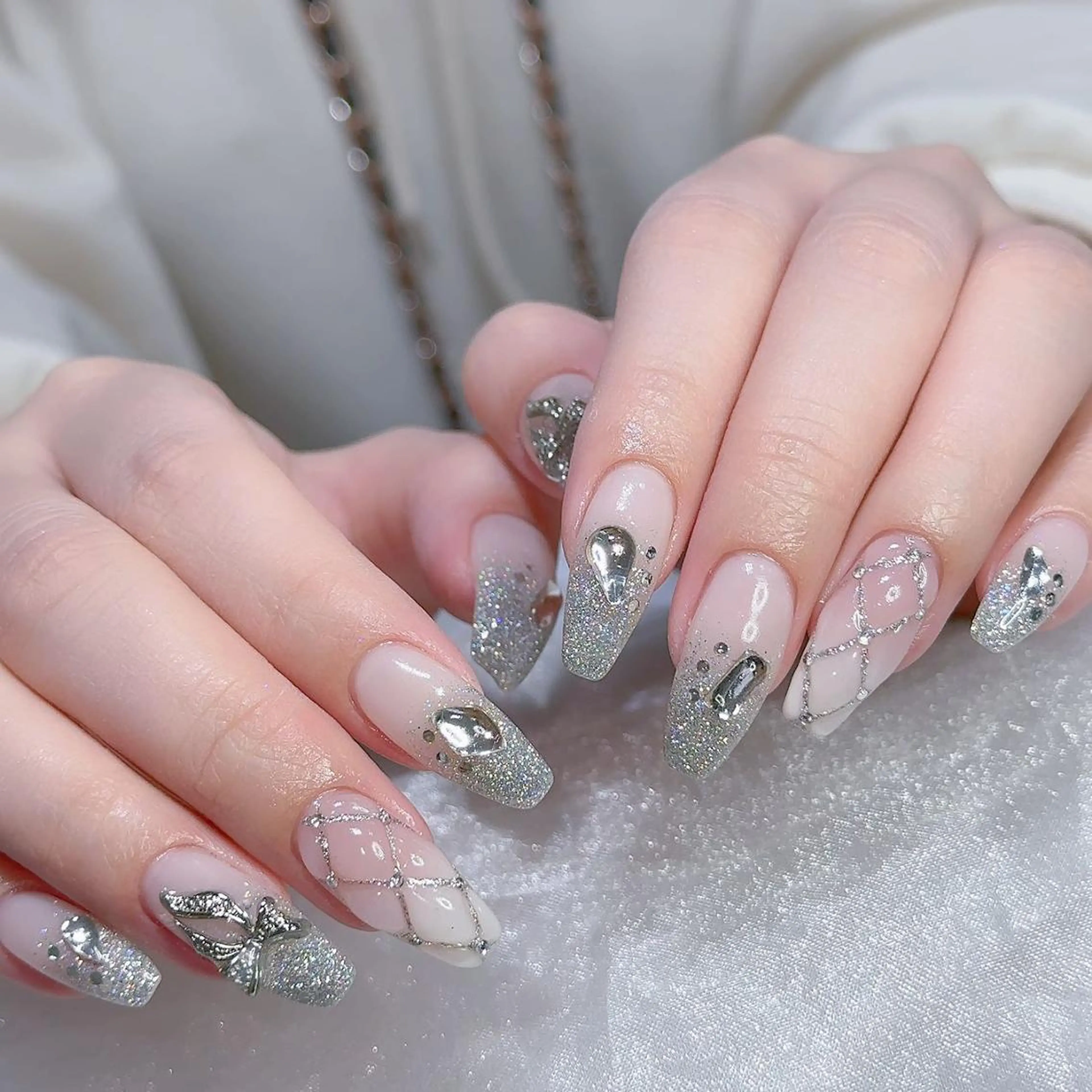 ネイル ハンドネイル Queens ciciのネイルデザイン