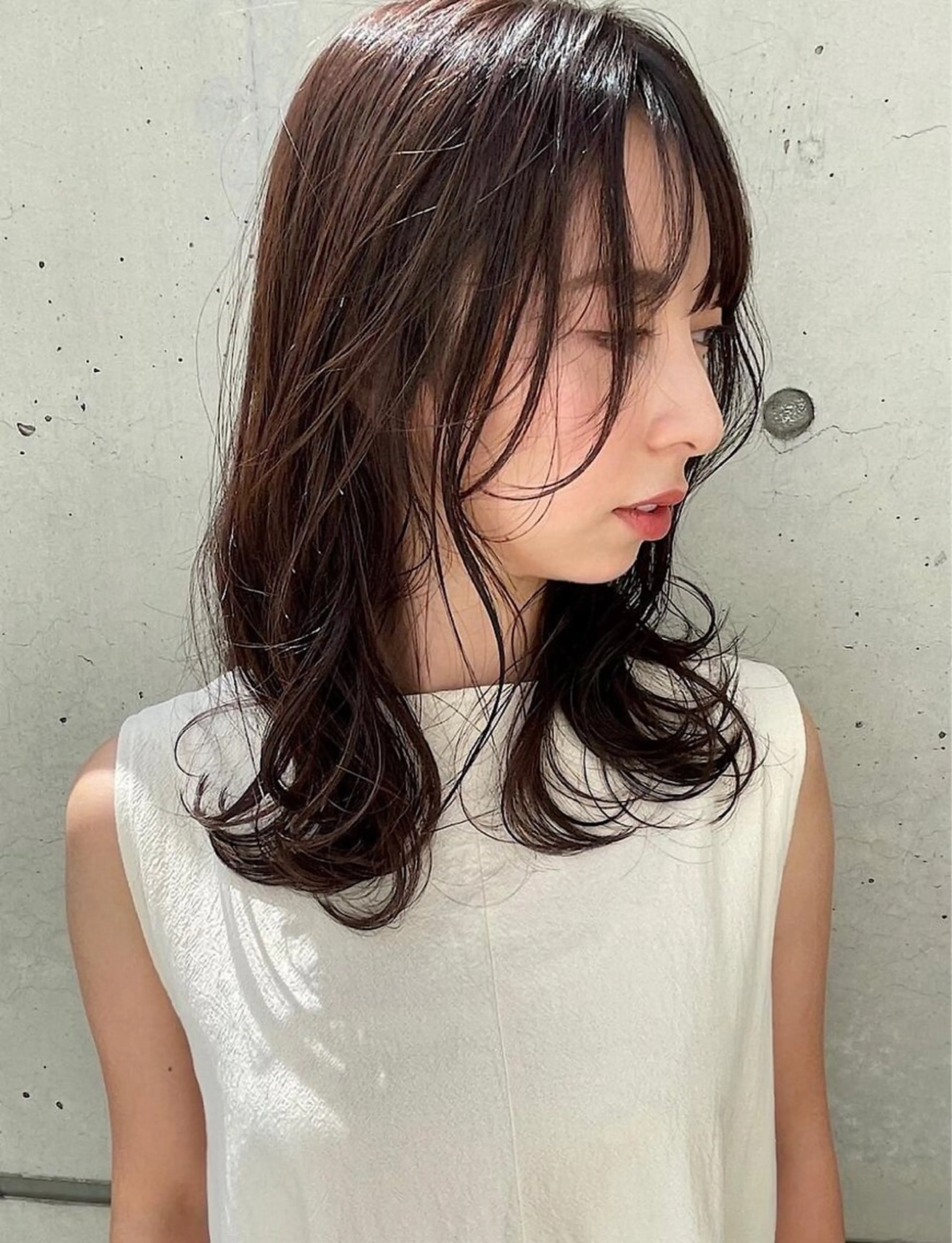 ミディアム カラー パーマ カット ヘアカラー 縮毛矯正 トリートメント hoNua. 栄/透明感カラーのヘアスタイル