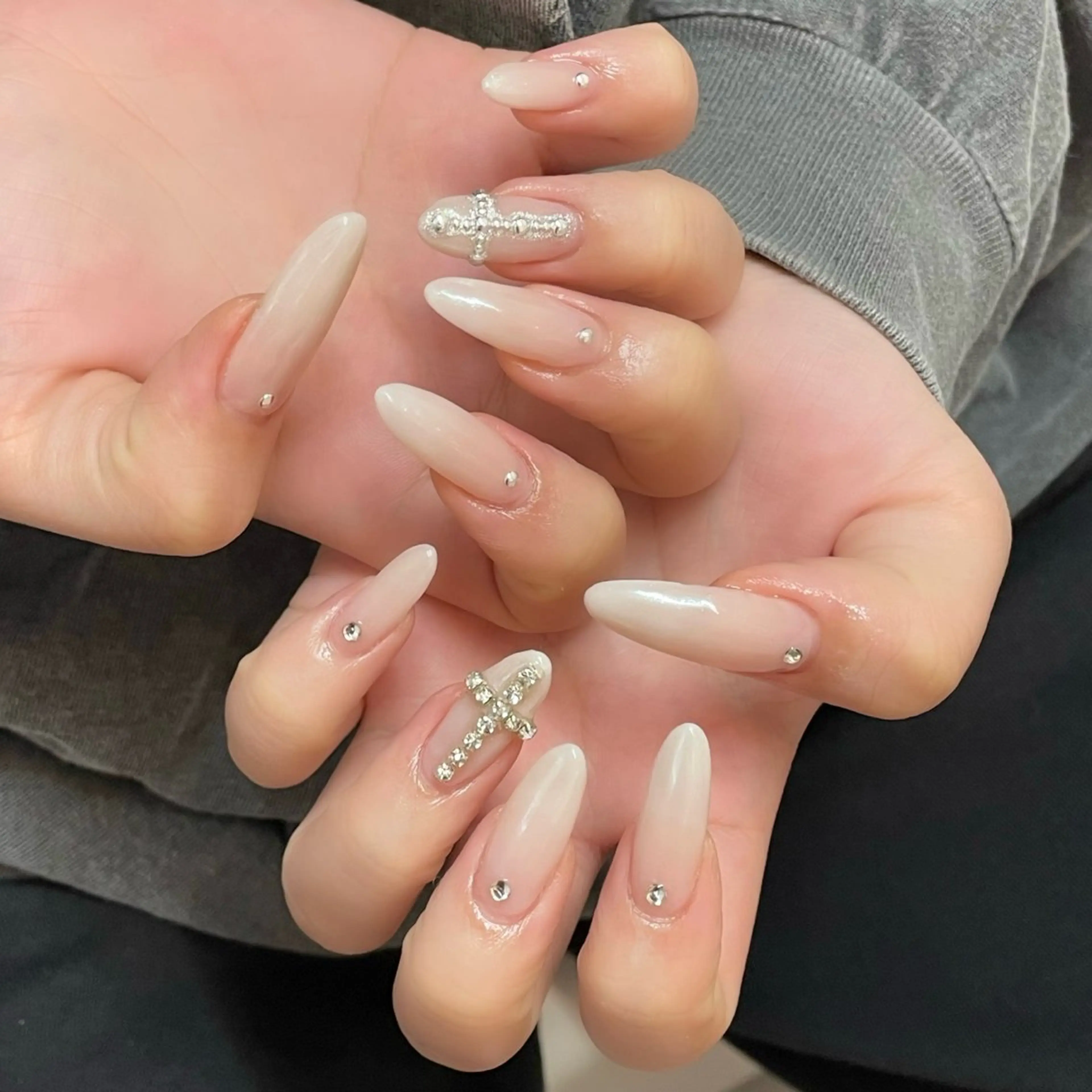 ネイル ハンドネイル Kuwata Arisa⋆🍒⭒˚のネイルデザイン