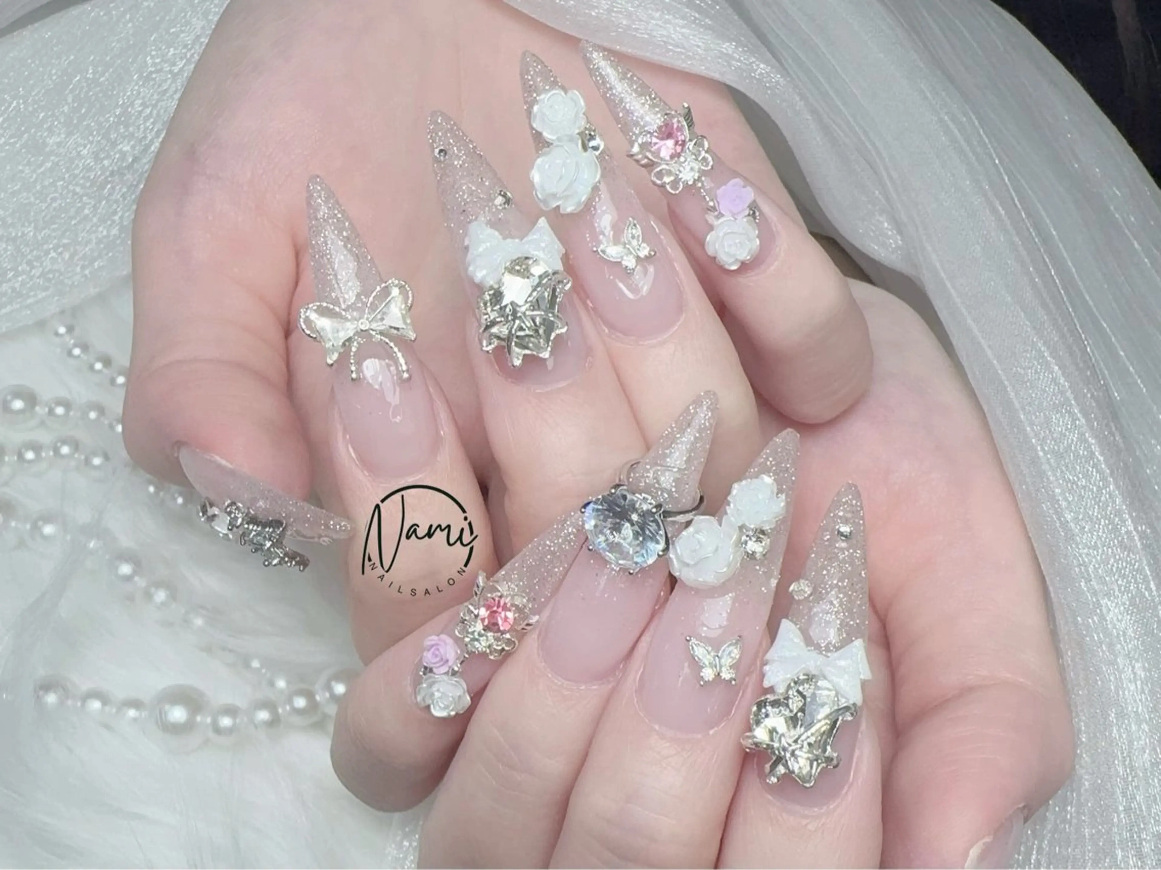 ネイル 長さ出し ガーリー 韓国ネイル ロングネイル 持ち込み ハンドネイル Nami nail salon所属・Nami nail salonのネイルデザイン