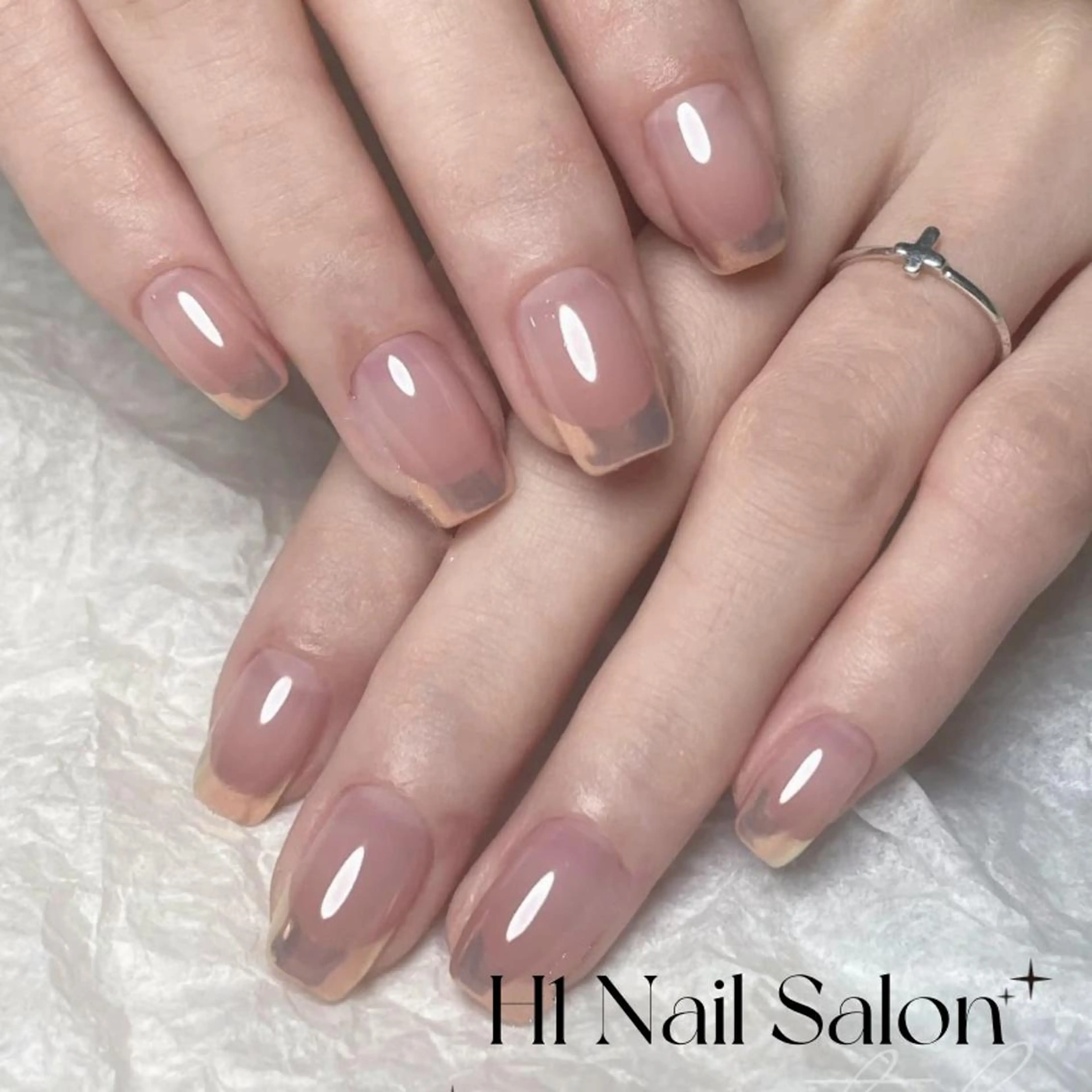 ミディアム ハンドネイル H1 ネイル サロンのネイルデザイン