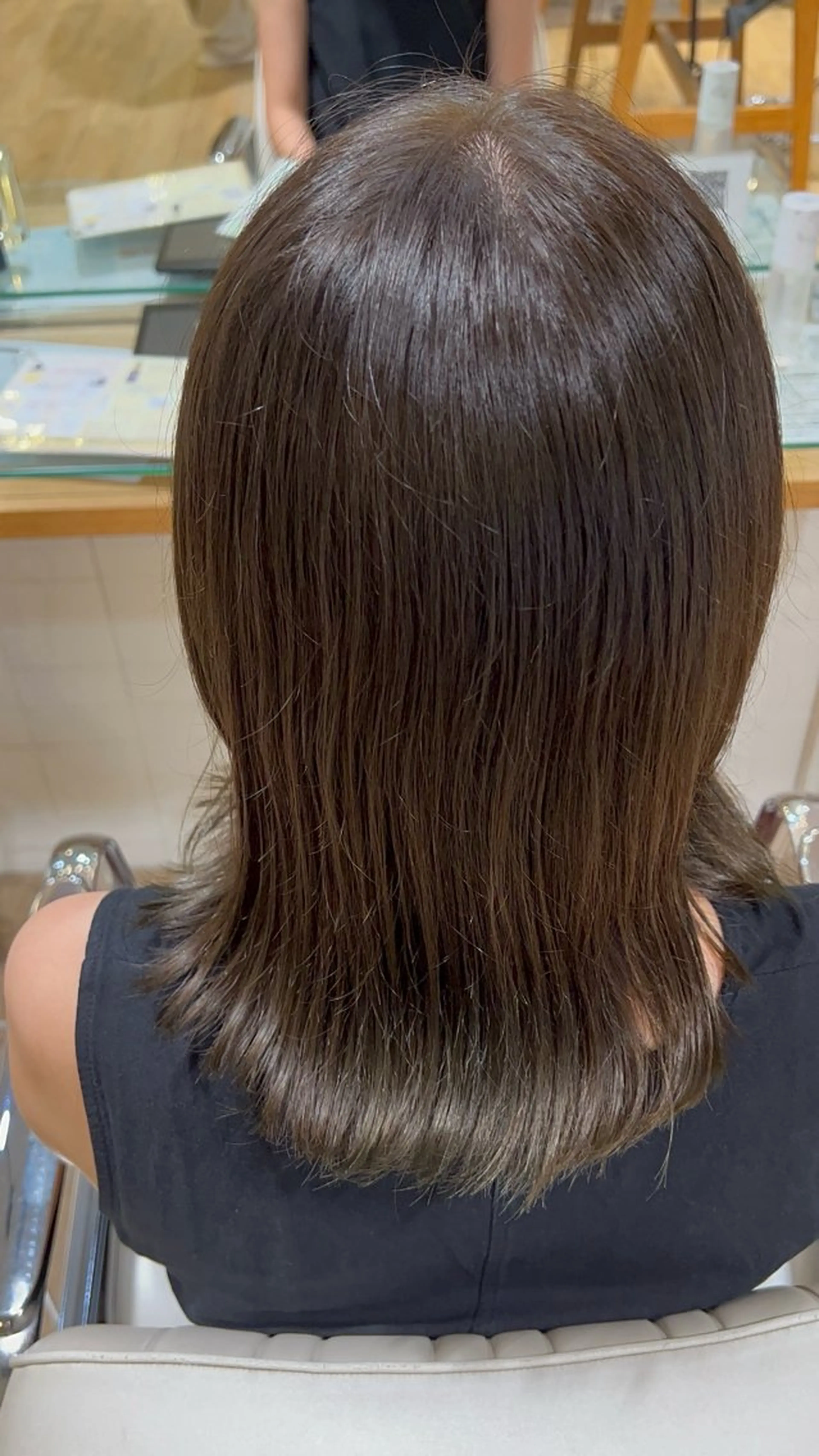 セミロング カラー ハイトーン/カラー /縮毛矯正/松田健佑のヘアスタイル