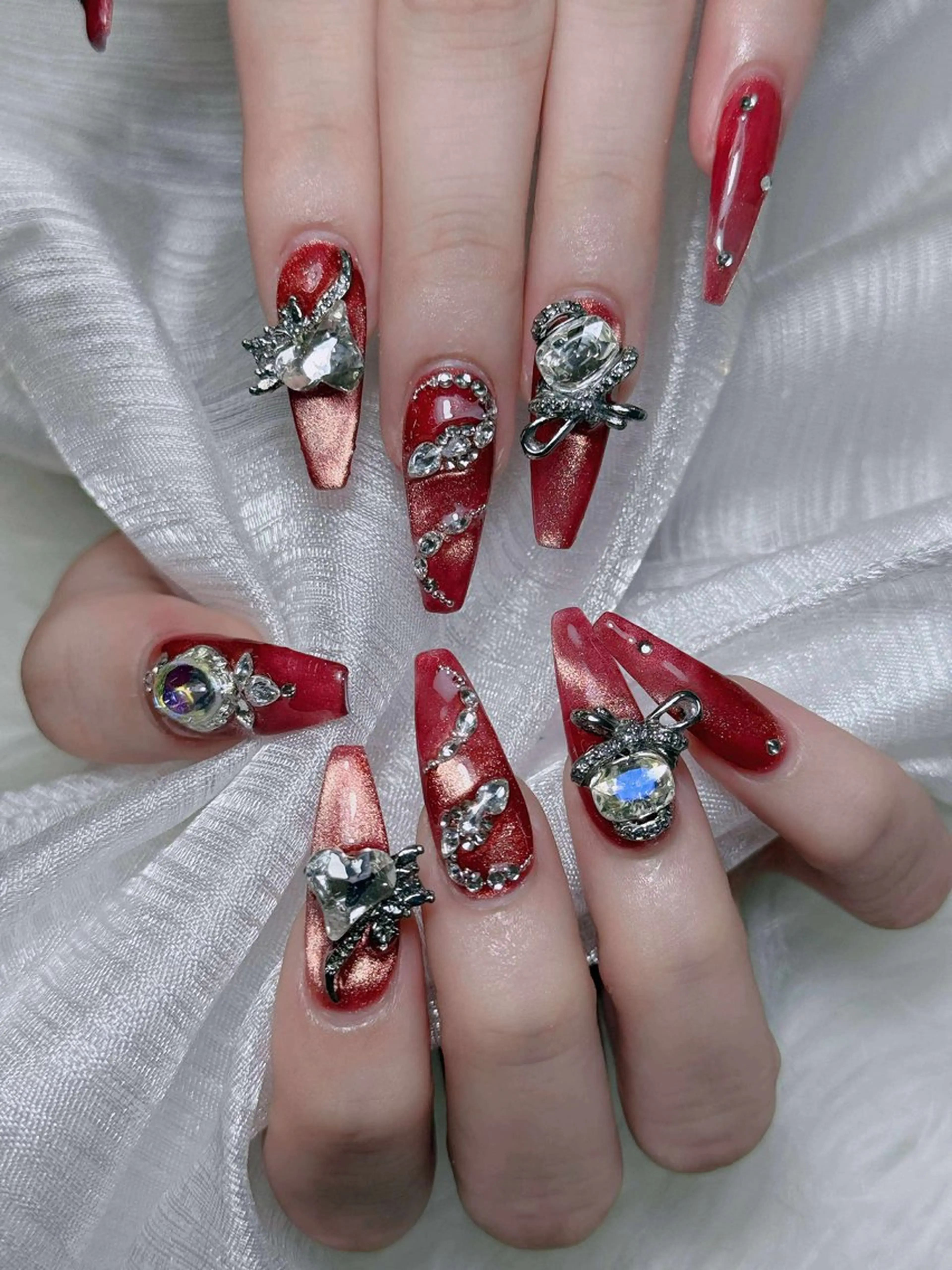 ネイル オーロラネイル チークネイル フットネイル フレンチネイル ハロウィン ハンドネイル Lumi Nail 新大久保3‘のネイルデザイン