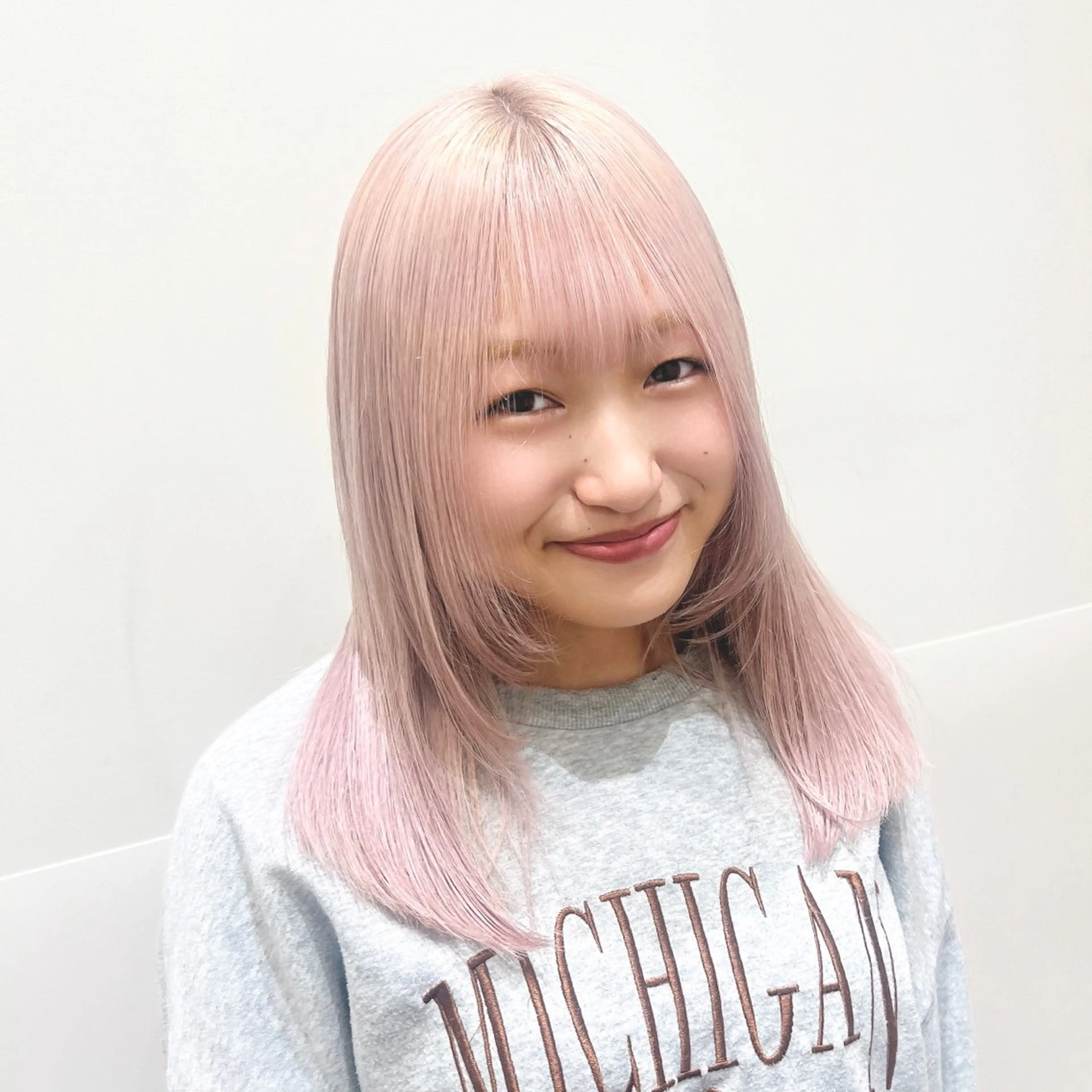 🎀ダメージレスハイブリーチ(リタッチ)の写真