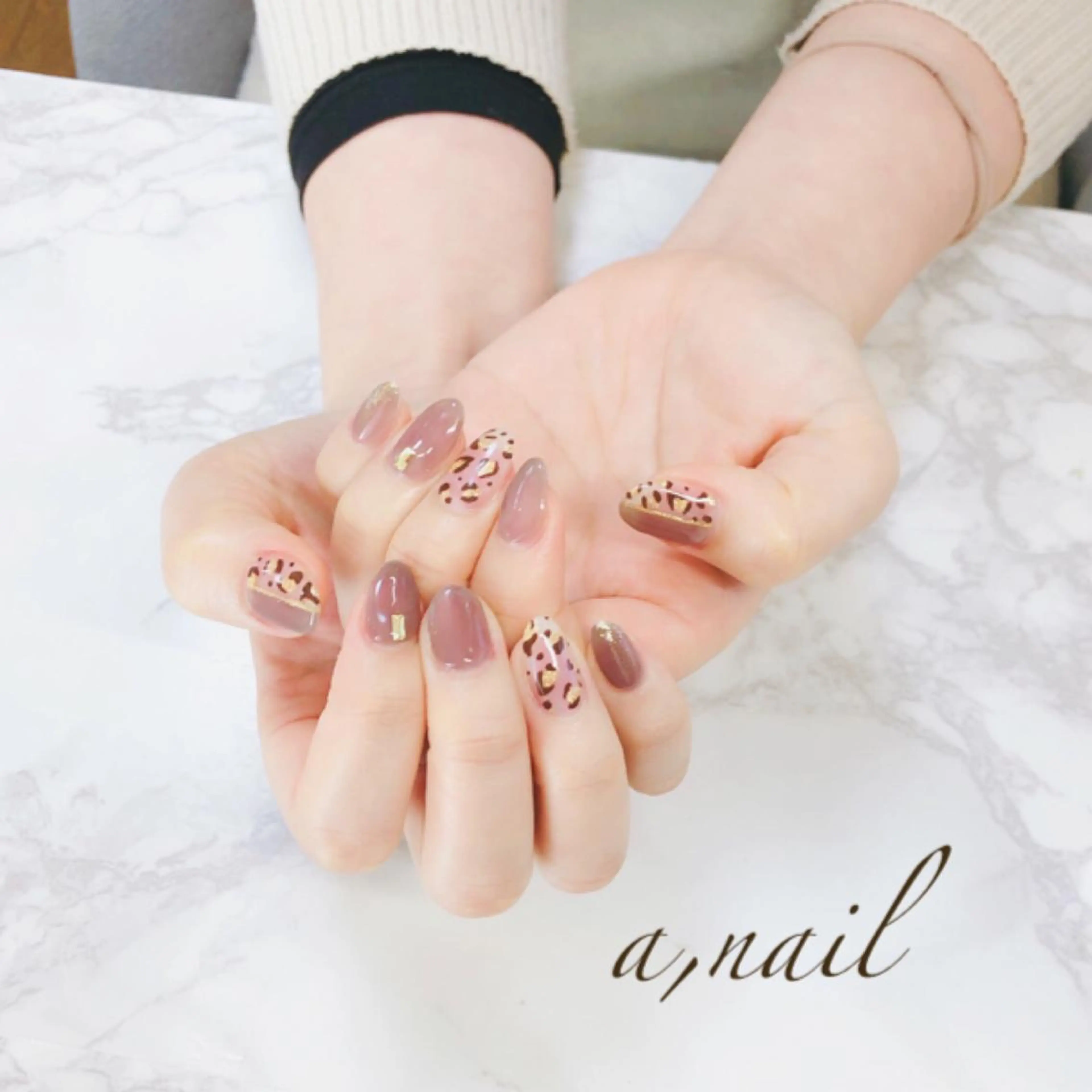 ネイル アニマル柄 フットネイル ジェルネイル グラデーション オフィスネイル ハンドネイル ネイルサロン エーネイルのネイルデザイン