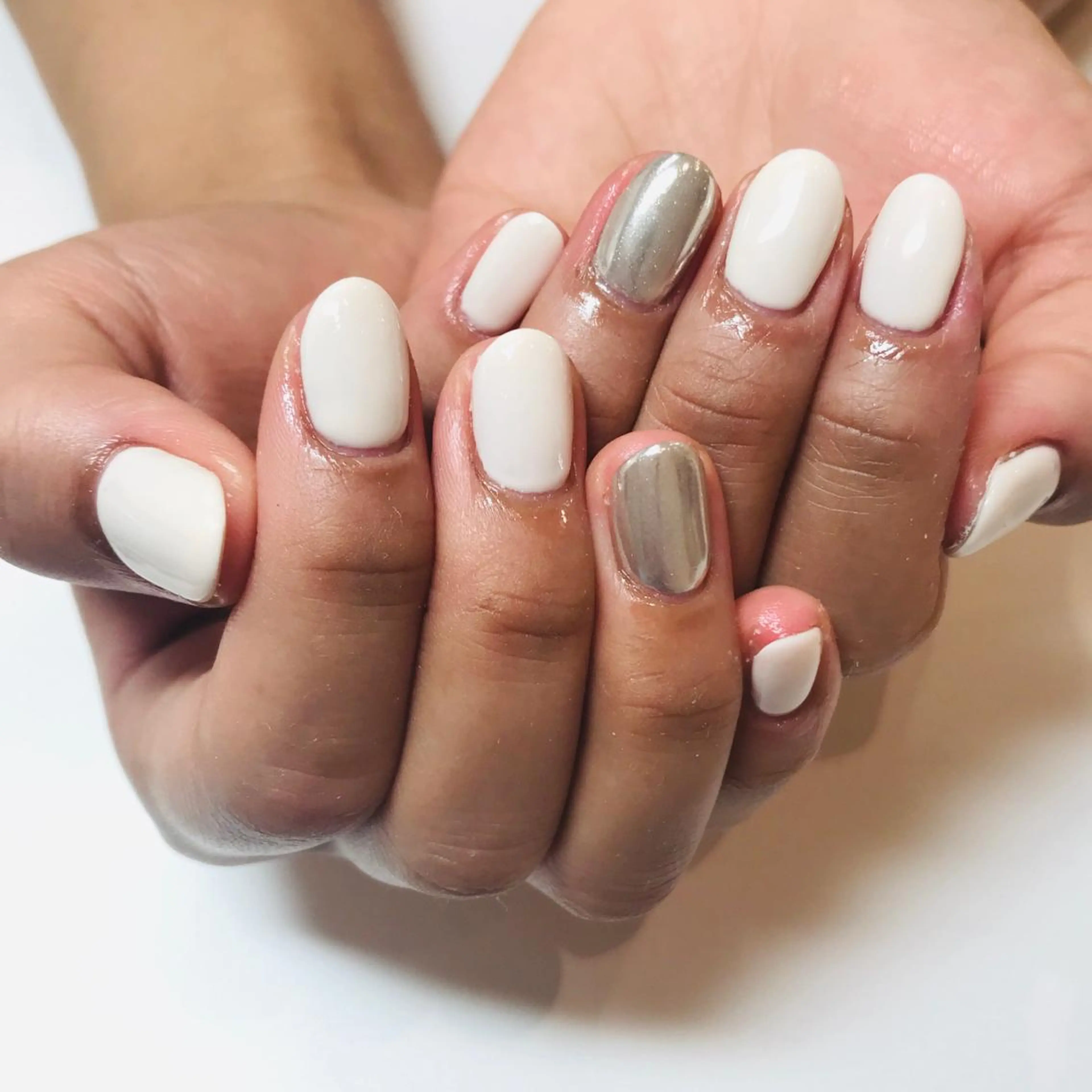 ネイル ミラーネイル ハンドネイル Yukako. Nのネイルデザイン