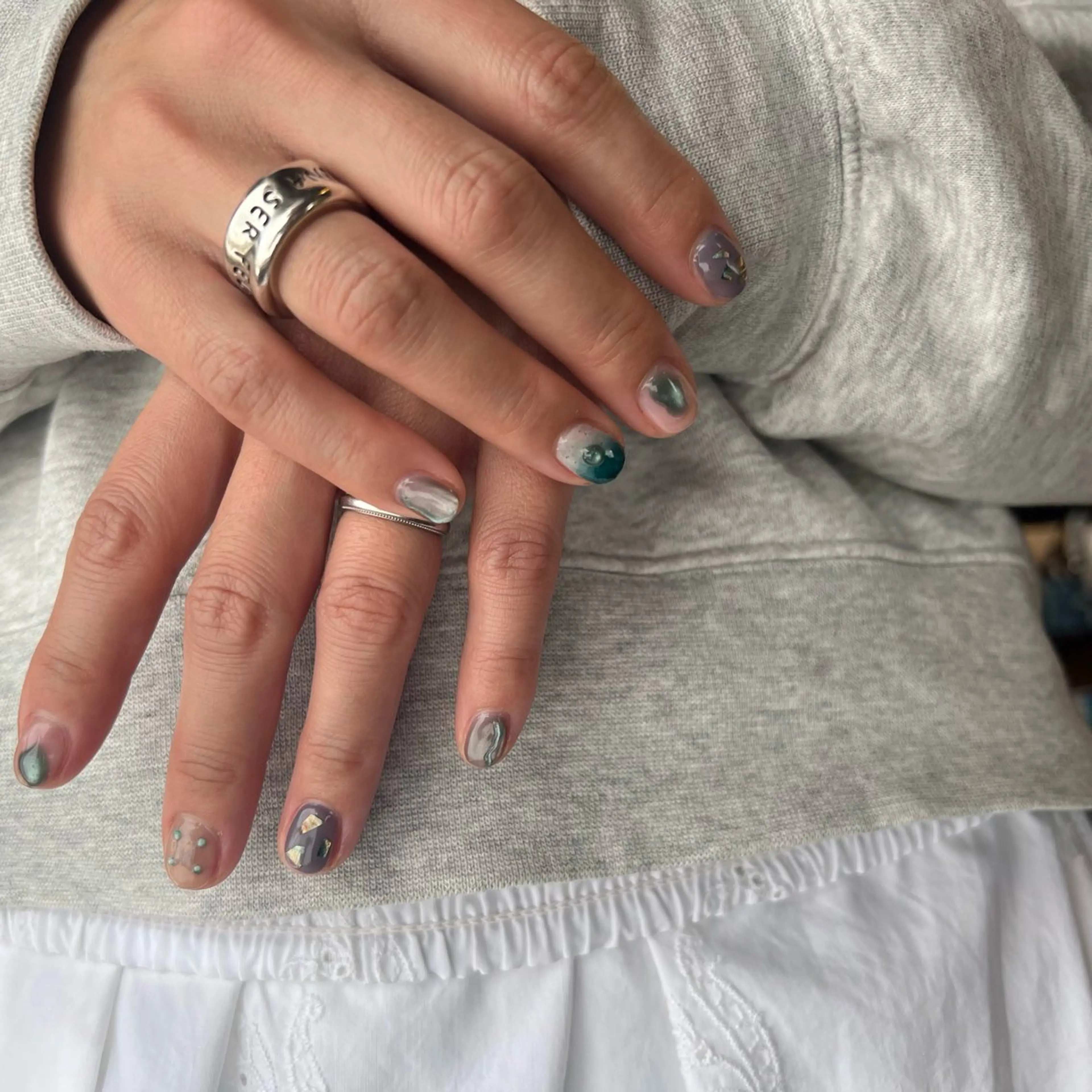 ネイル HuncH【ハンチ】 horoiwaのネイルデザイン