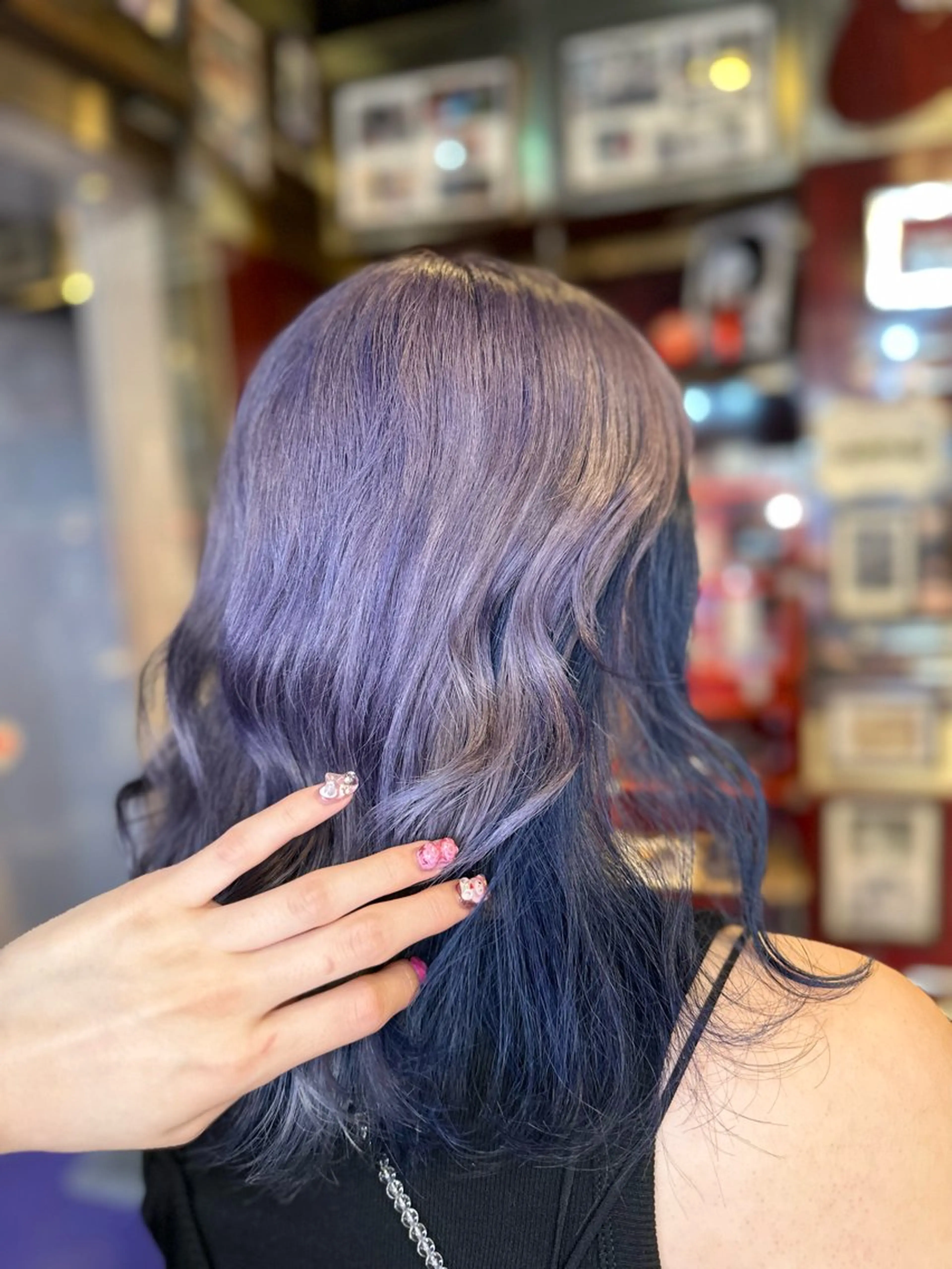 セミロング カラー ブルーカラー インナーカラー ラベンダーカラー カット ヘアカラー トリートメント レイヤーカット/ カラー/長谷恵花のヘアスタイル
