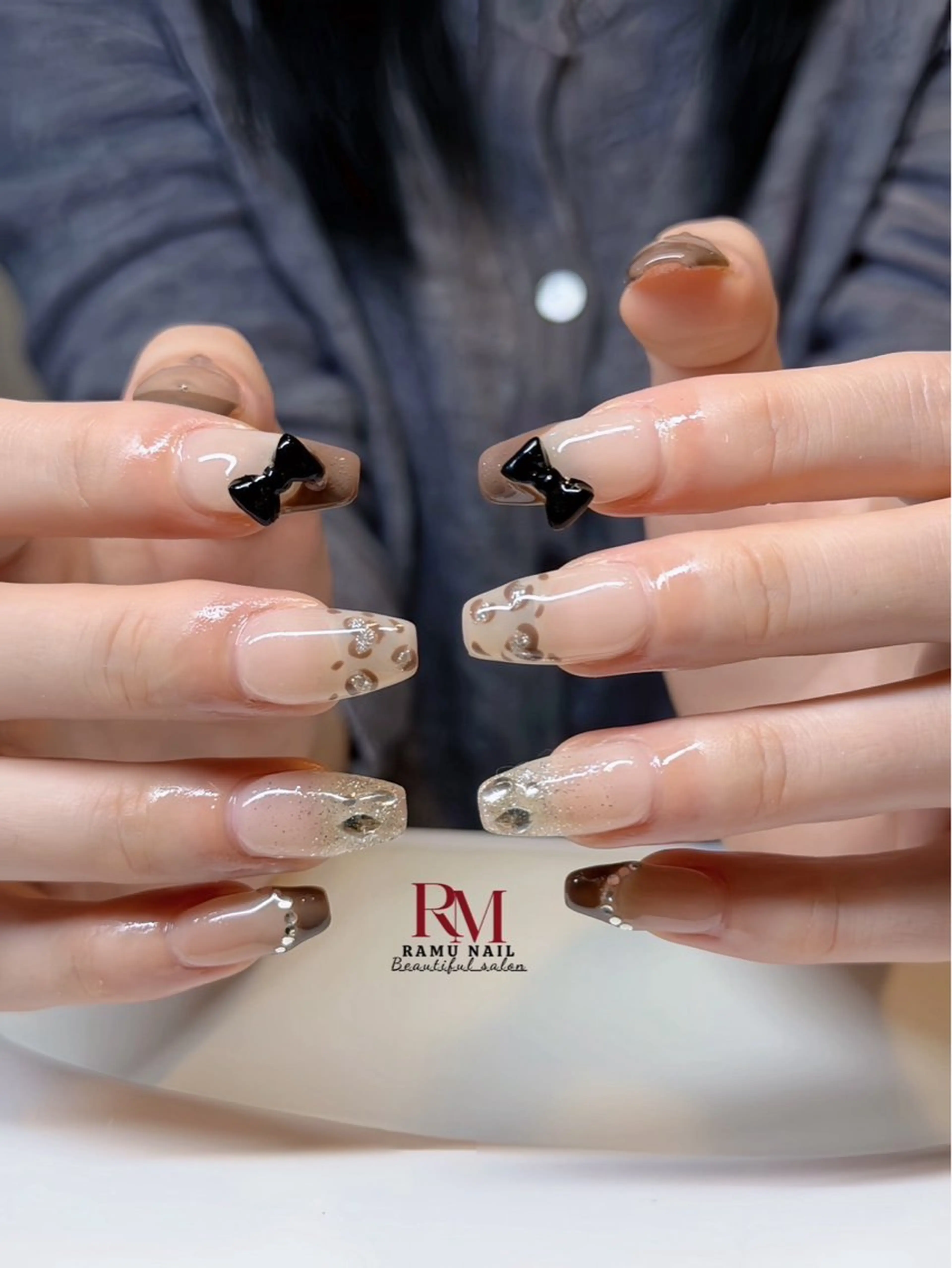 ネイル キラキラネイル マグネットネイル ミラーネイル ピンク ワンホンネイル ハンドネイル RAMU Nail 恵比寿店のネイルデザイン