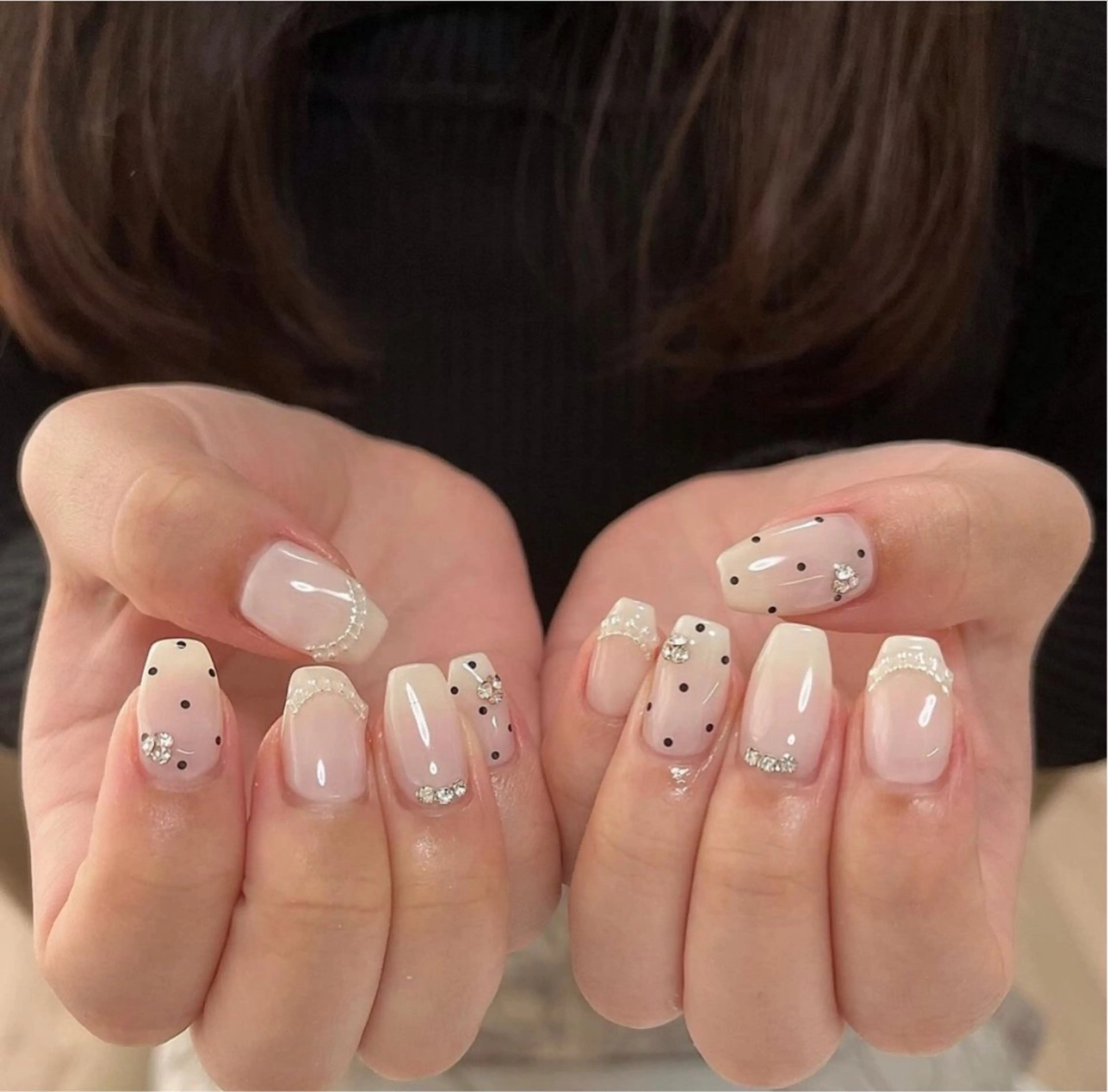 ネイル 長さ出し グラデーション キラキラネイル 韓国ネイル ラメ(グリッター) ハンドネイル ハンドケア Chisa Nail Studio所属・チ サのネイルデザイン