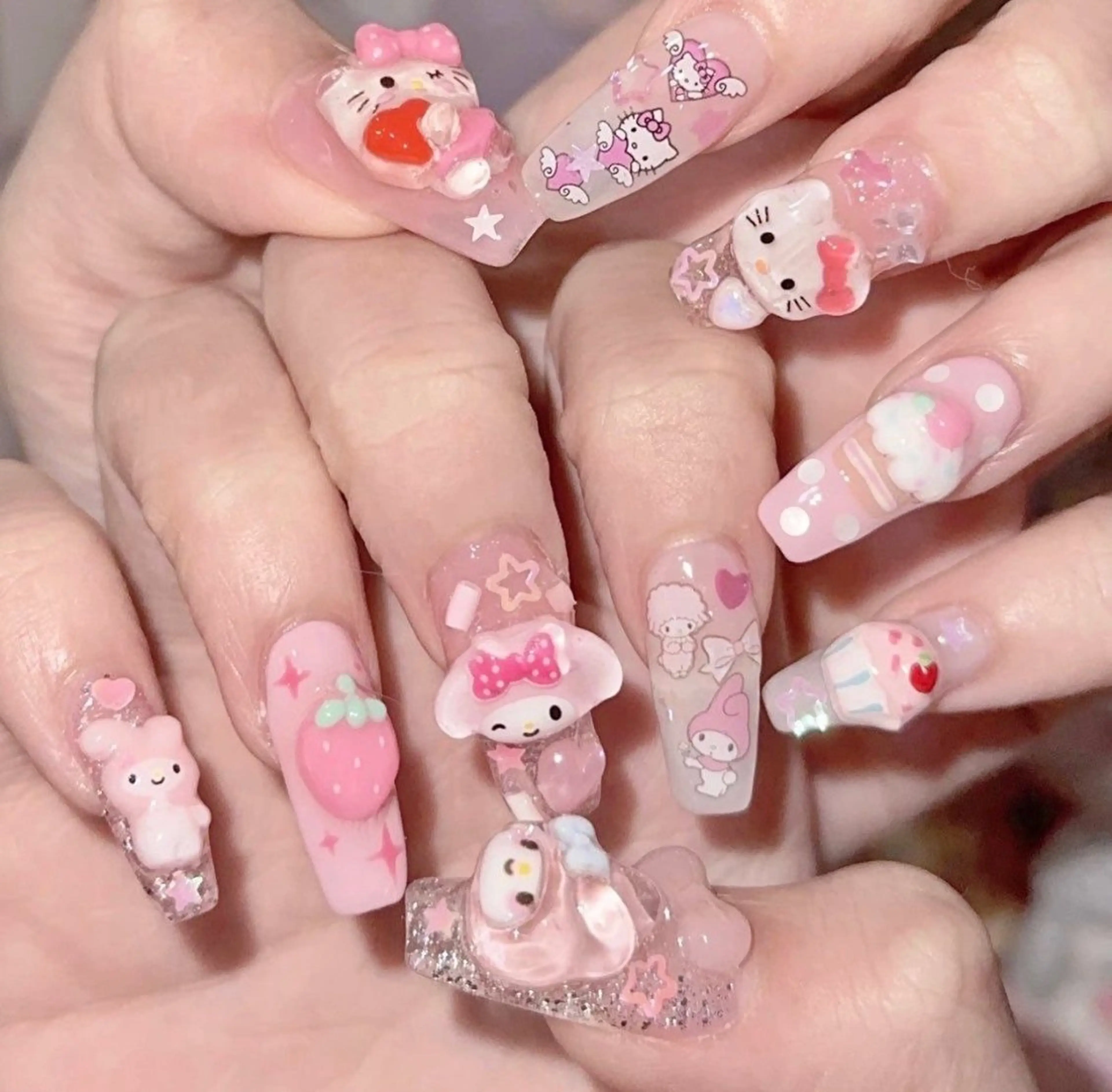 ネイル マグネットネイル ミラーネイル ネイルチップ 冬ネイル Lee Nailsのネイルデザイン