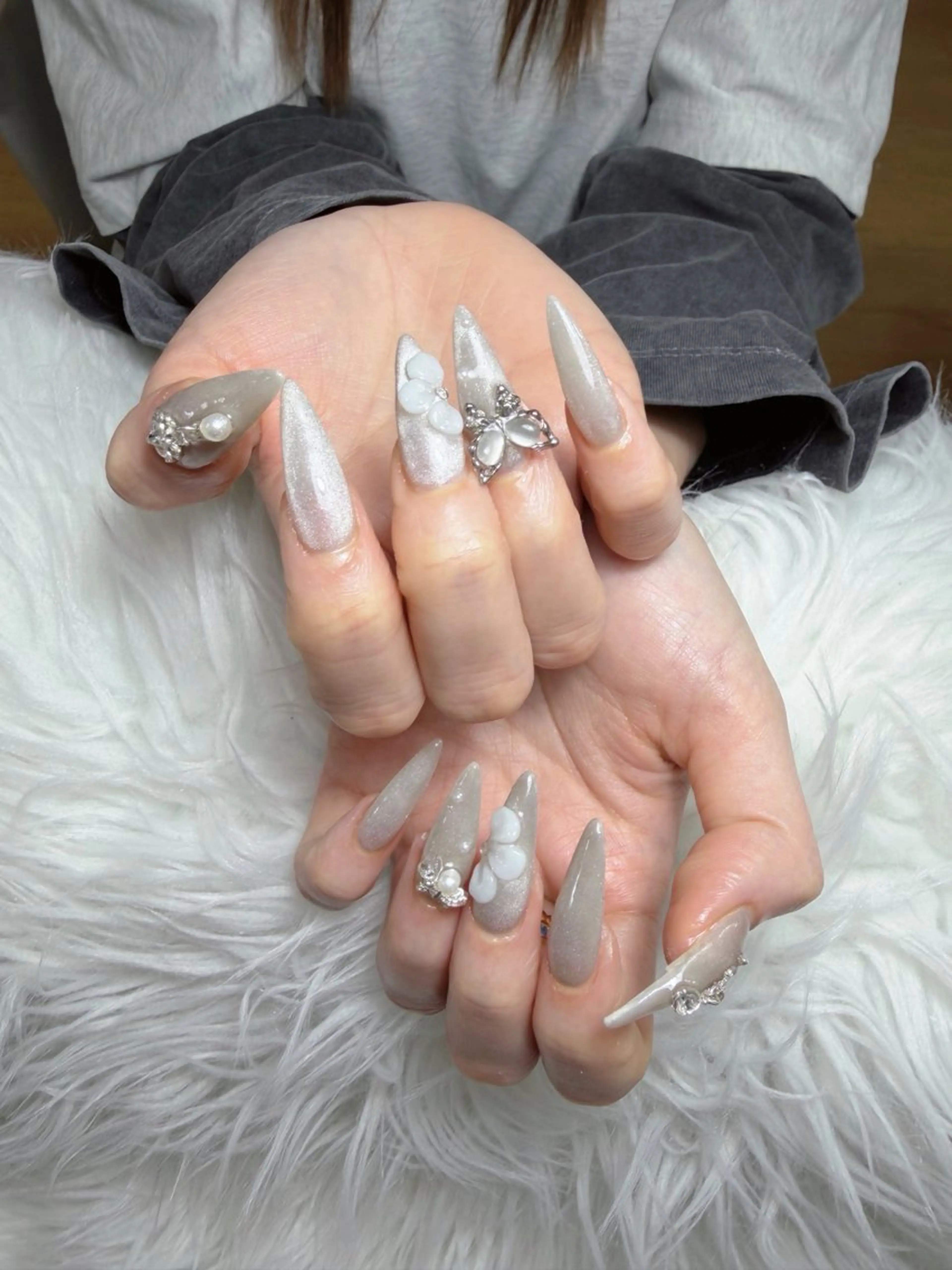 ネイル アートネイル ジェルネイル マグネットネイル ニュアンスネイル シンプルネイル ハンドネイル Ryunail所属・Ryu Nail NekoChanのネイルデザイン