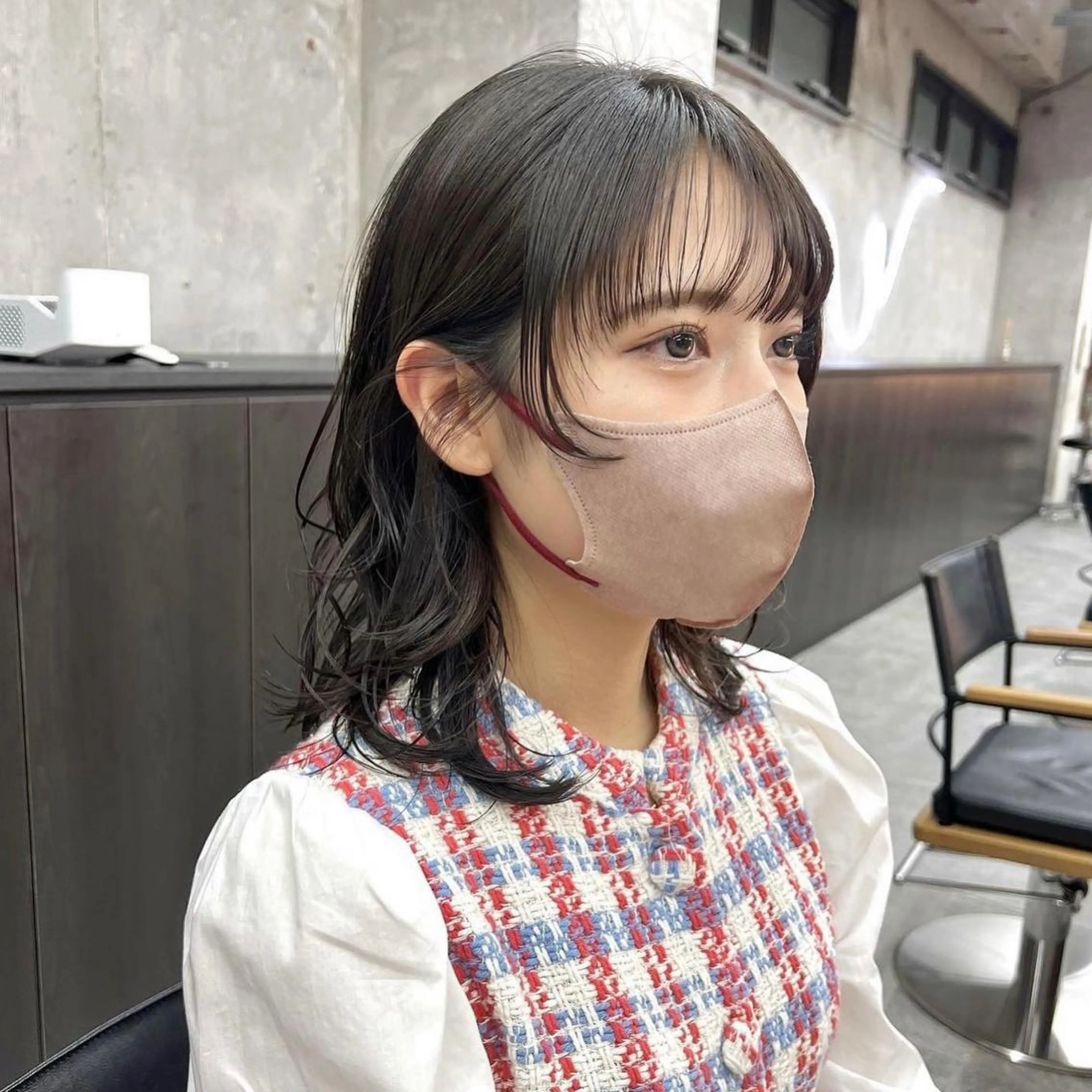 ミディアム カラー 顔まわりレイヤー レイヤーカット ウルフカット カット 韓国ヘア /男女❄️ 細江 美紅のヘアスタイル