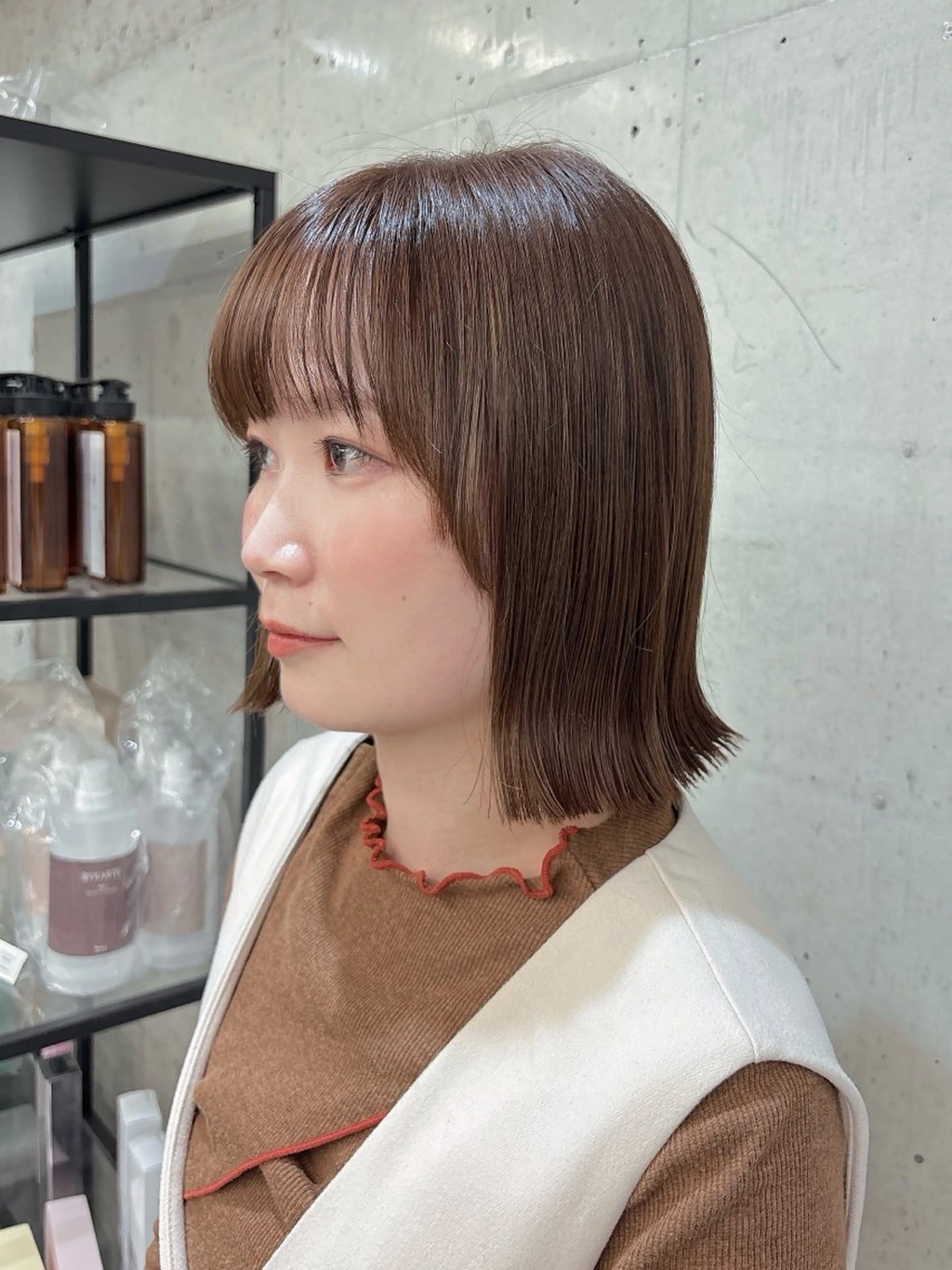 ショート カラー 透明感カラー ボブ デザインカット 顔周りカット カット ヘアカラー トリートメント 阿部 響香のヘアスタイル