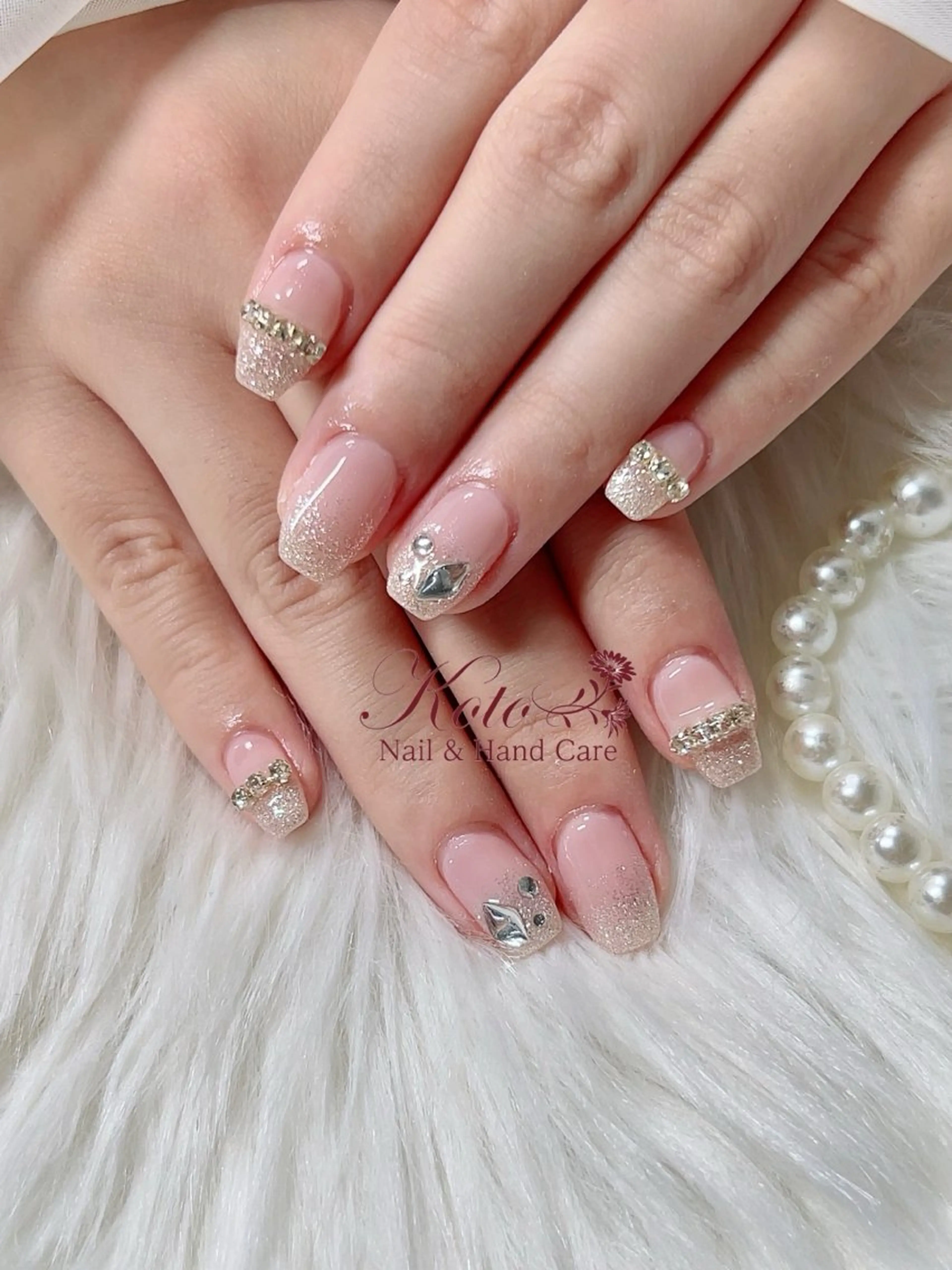 ネイル 長さ出し ジェルネイル 持ち込み ニュアンスネイル 赤色 ハンドネイル Nail Salon KOTOのネイルデザイン