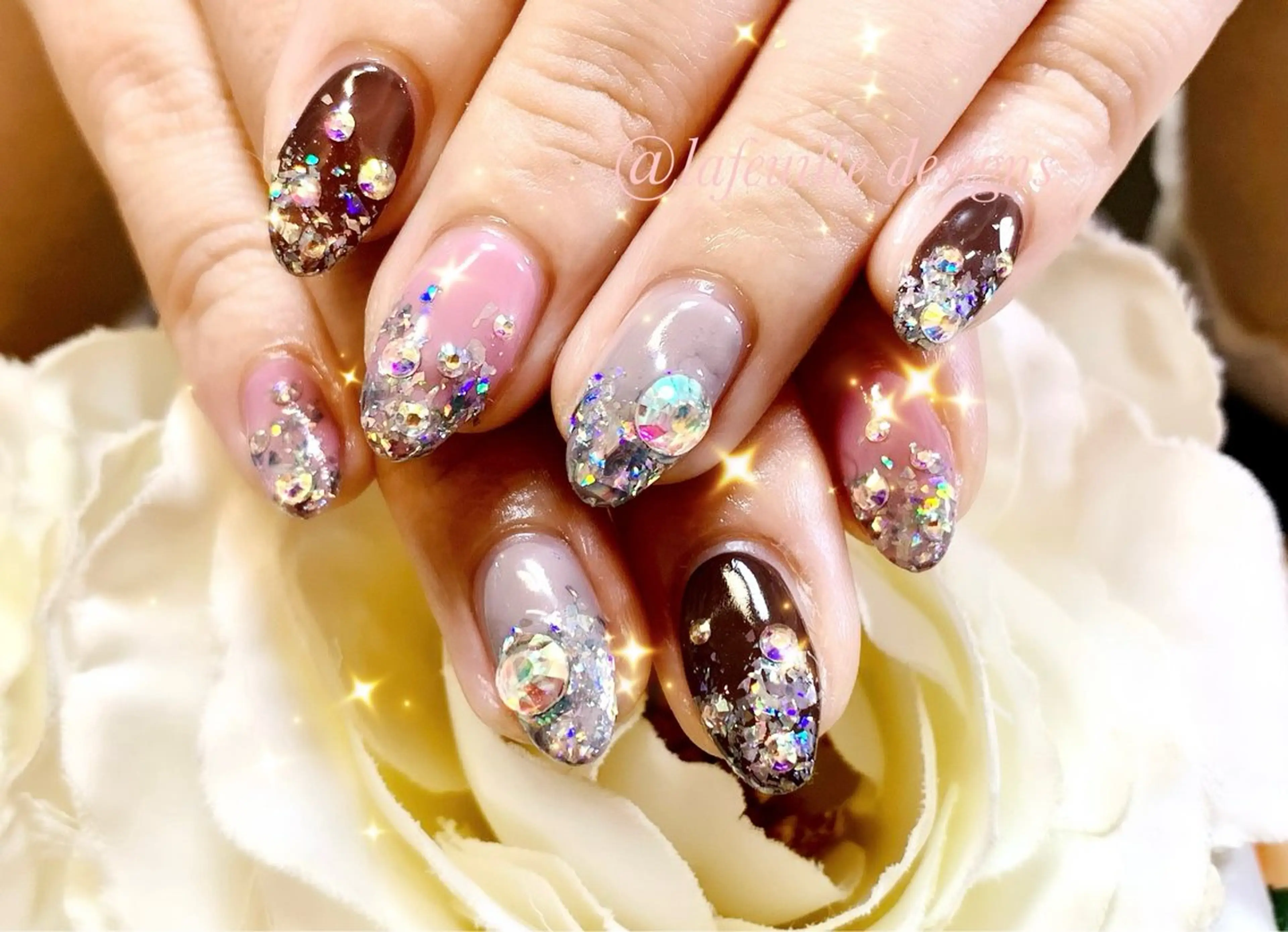 ネイル サロンドラフィーユ LAFEUILLEのネイルデザイン