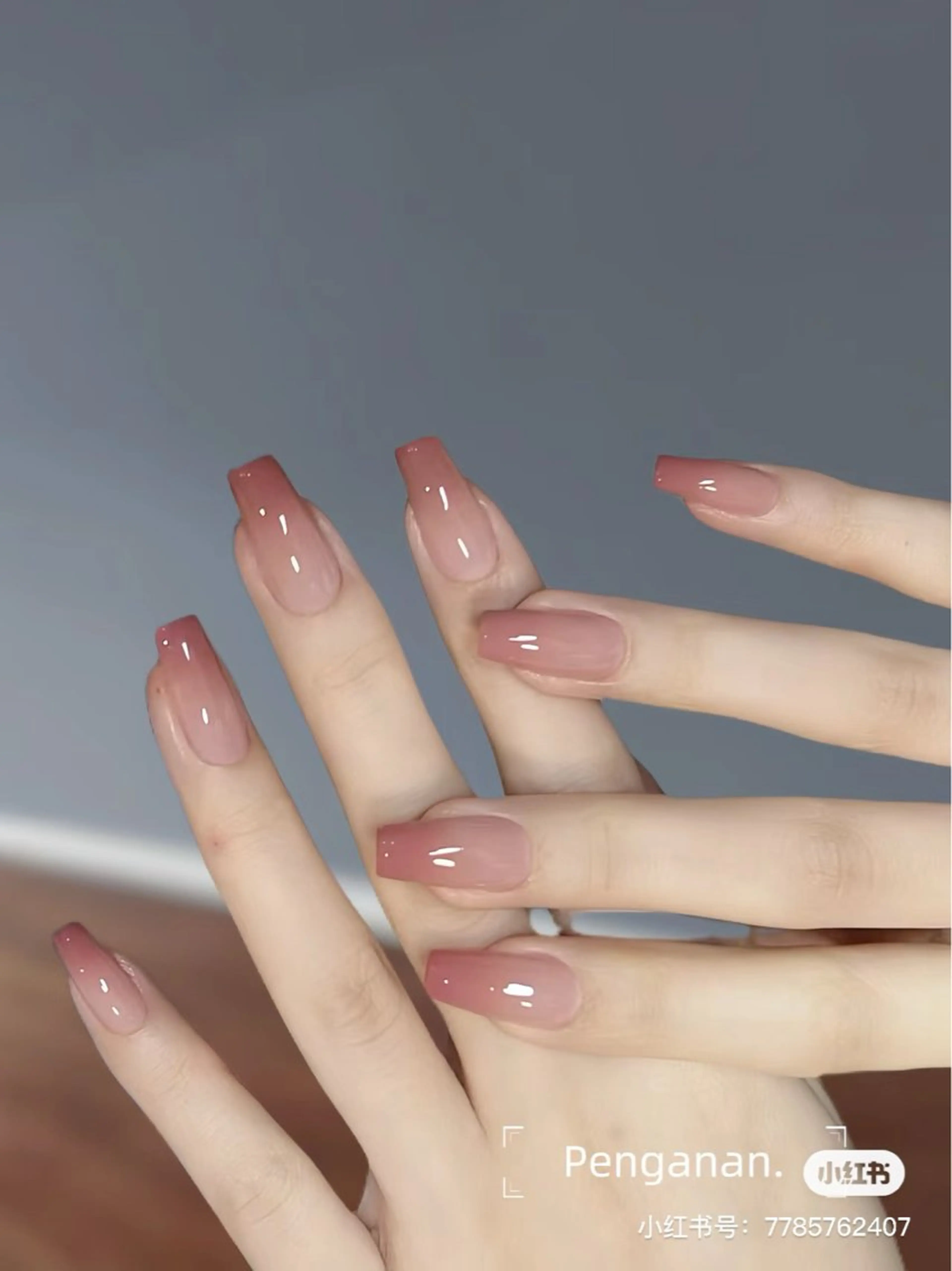 ネイル ホウ エンのネイルデザイン