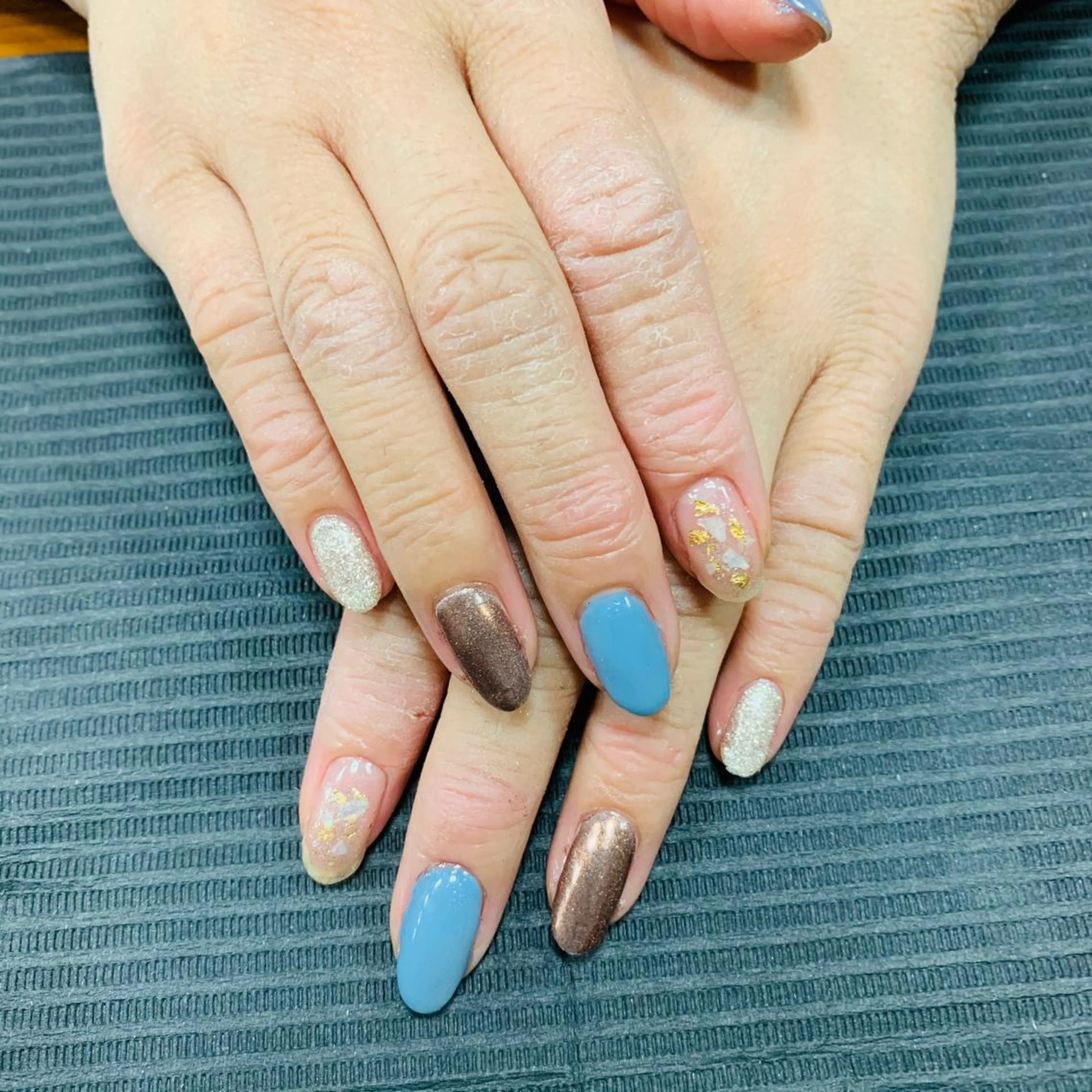 ネイル 岸本 みなみのネイルデザイン