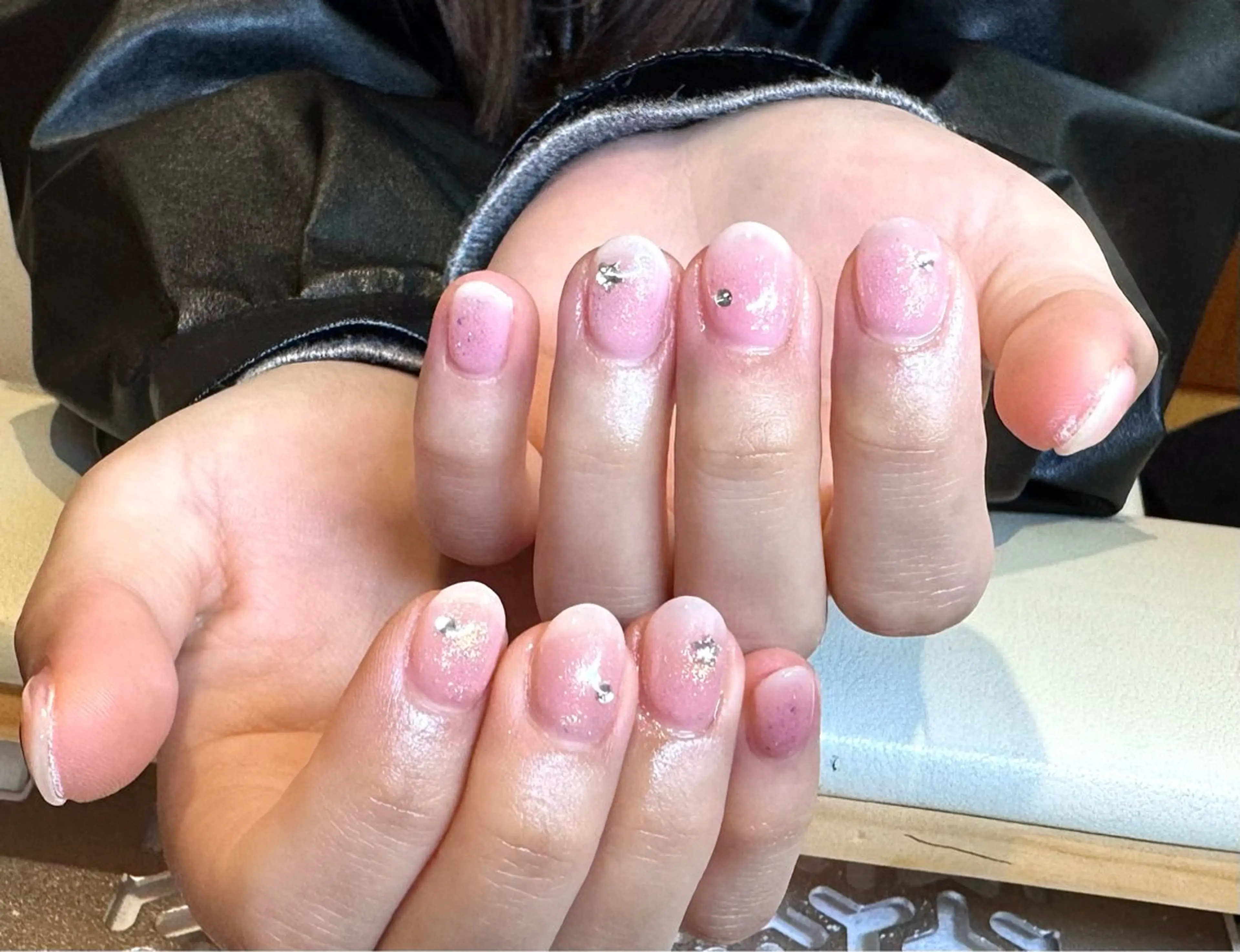 ネイル ニュアンスネイル シンプルネイル 冬ネイル ハンドネイル RinRin　nail所属・孔 ジンシェンのネイルデザイン