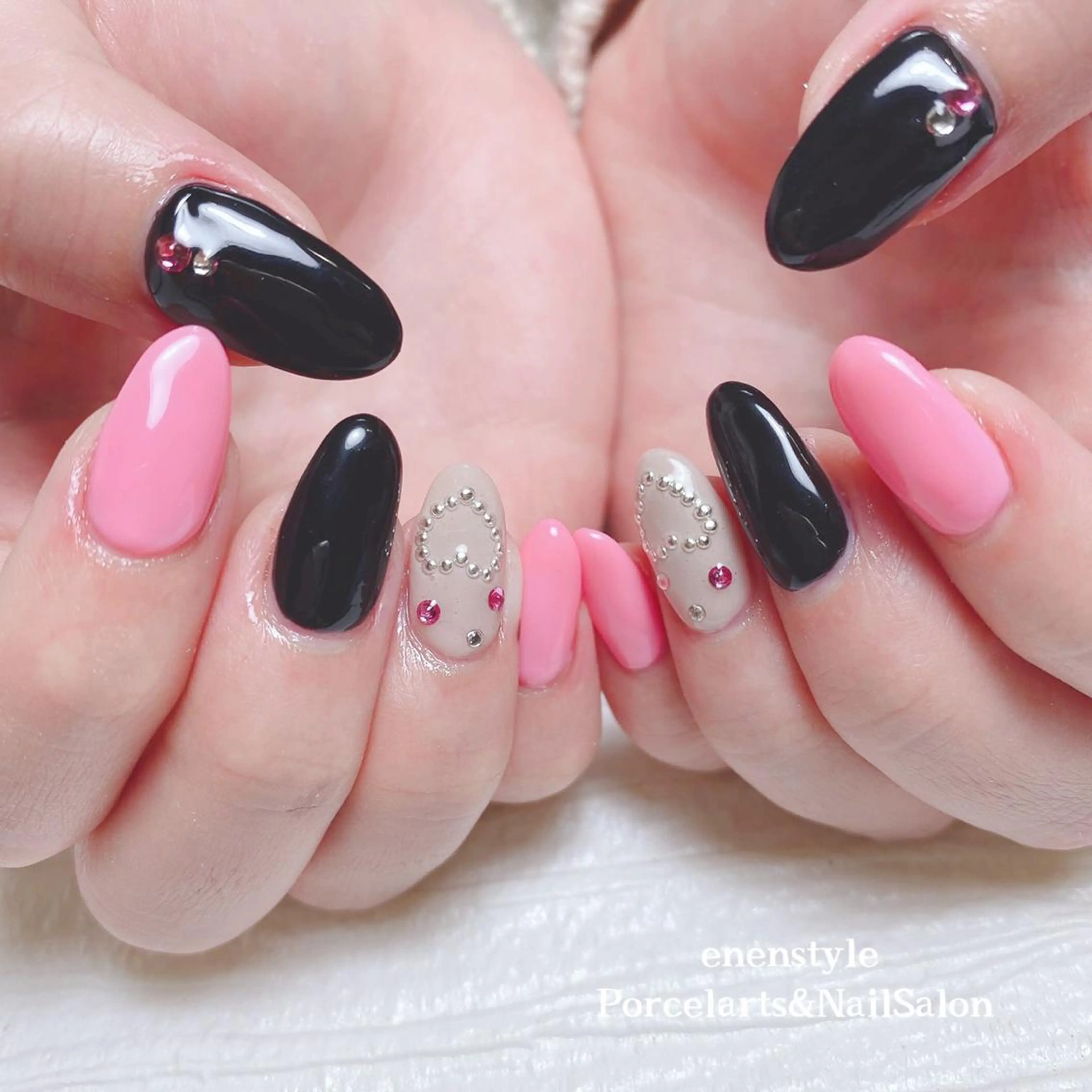 ミディアム ネイル 👑enen style👑のネイルデザイン