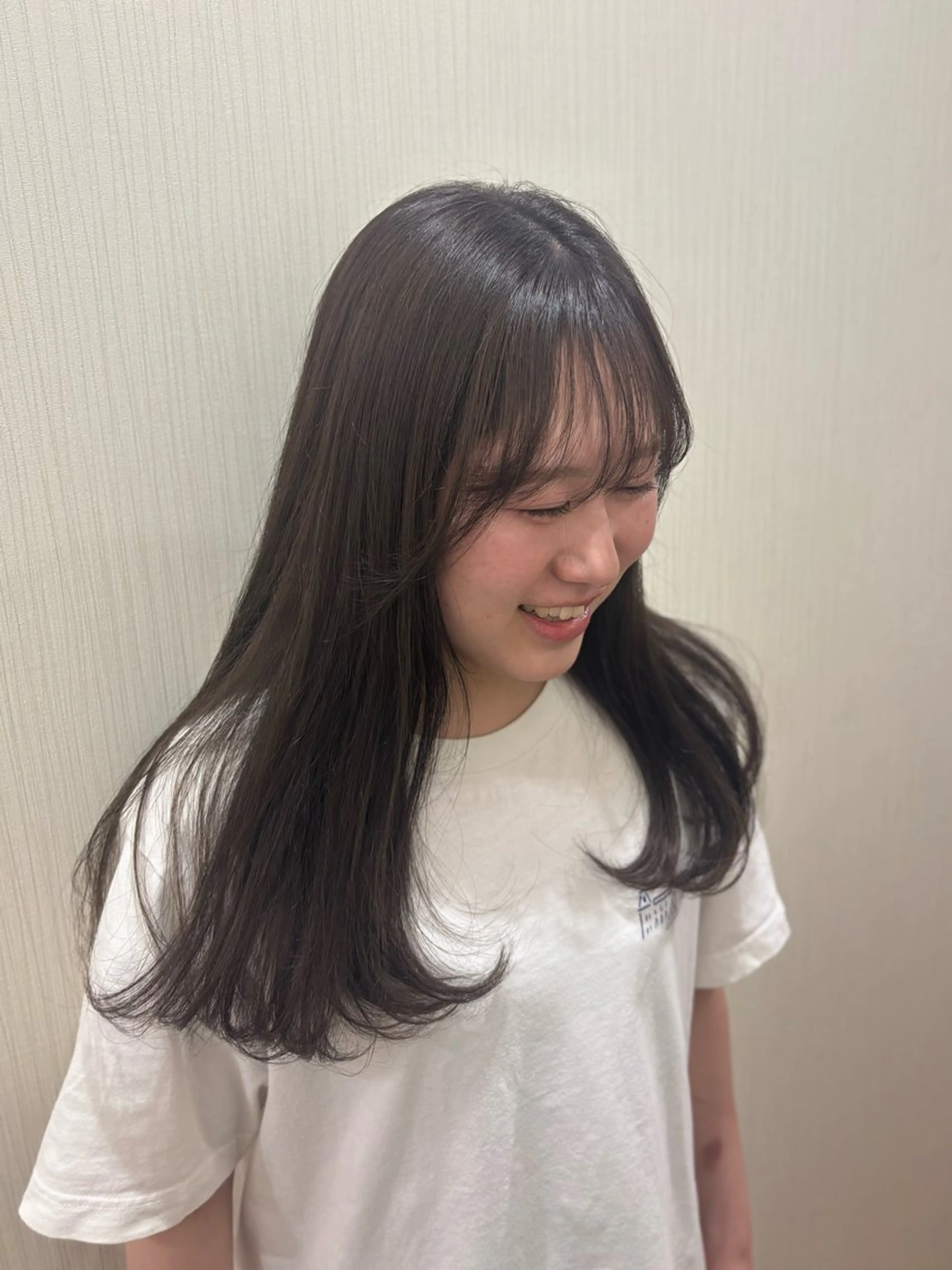 カラー グレージュ [naitre] mashiroのヘアスタイル