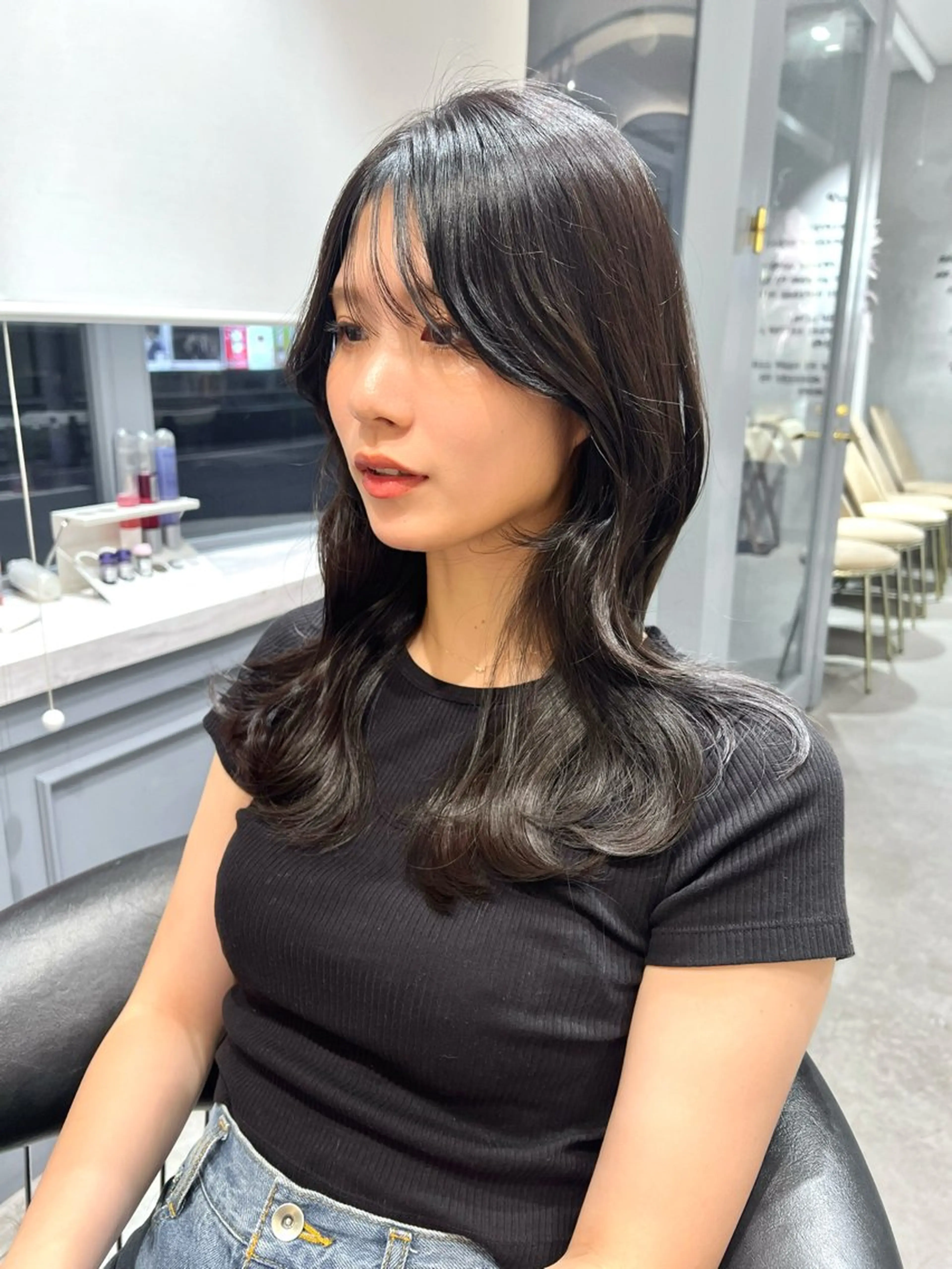 セミロング 顔周りカット レイヤーカット 韓国レイヤー/顔周り /縮毛矯正/羽田航のヘアスタイル