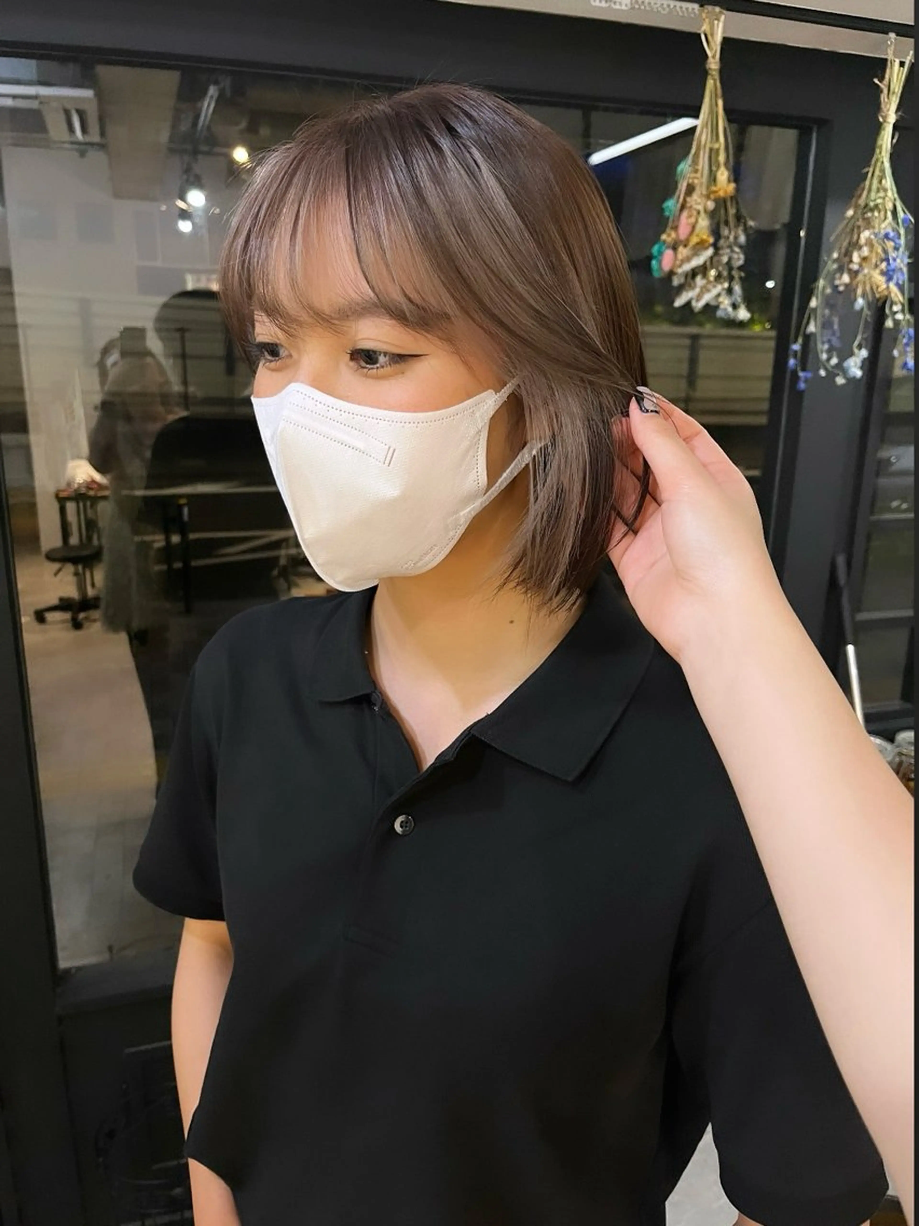 ショート ミストバング ブリーチなしダブルカ ラー🩶manamiのヘアスタイル