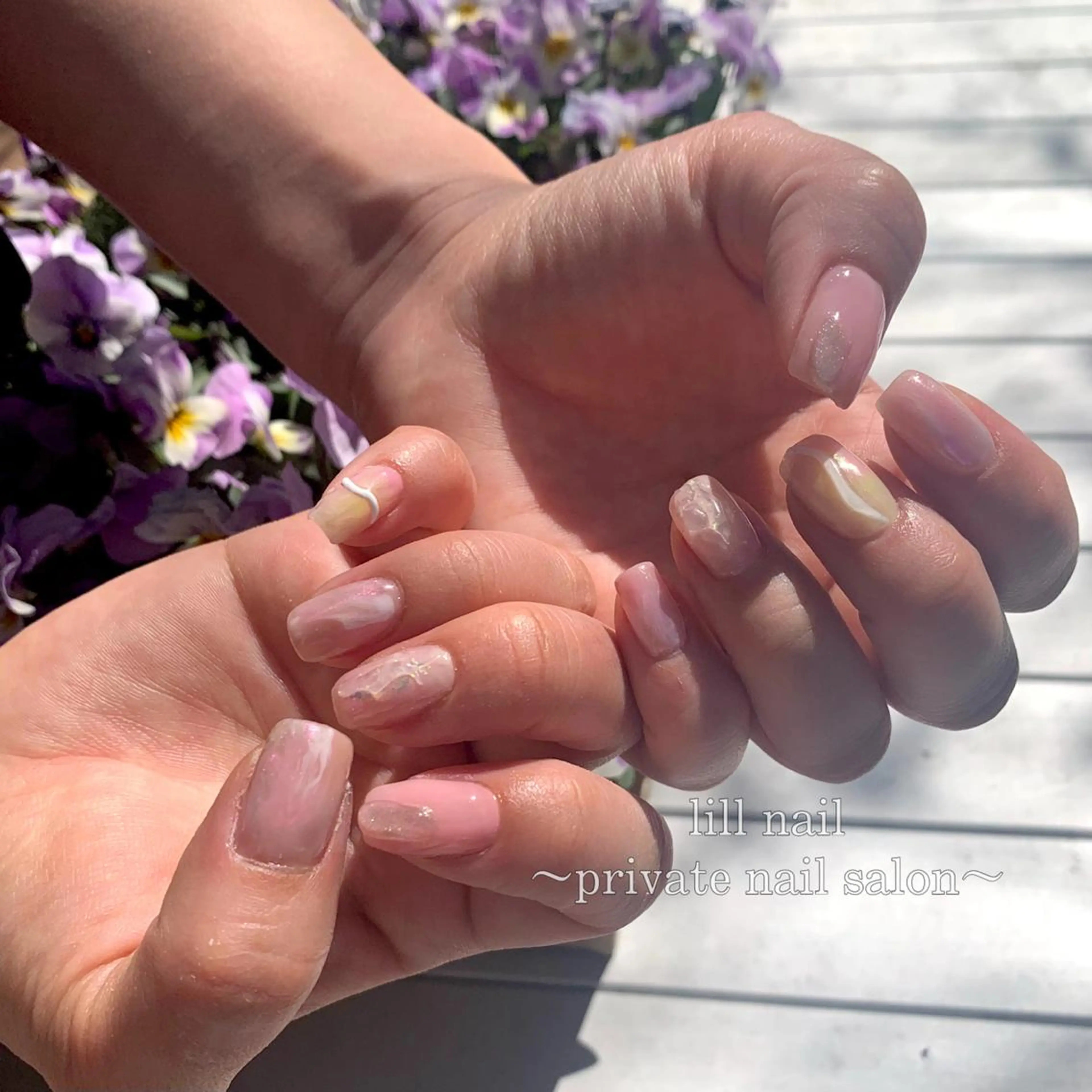 ミディアム pllia beautyのネイルデザイン