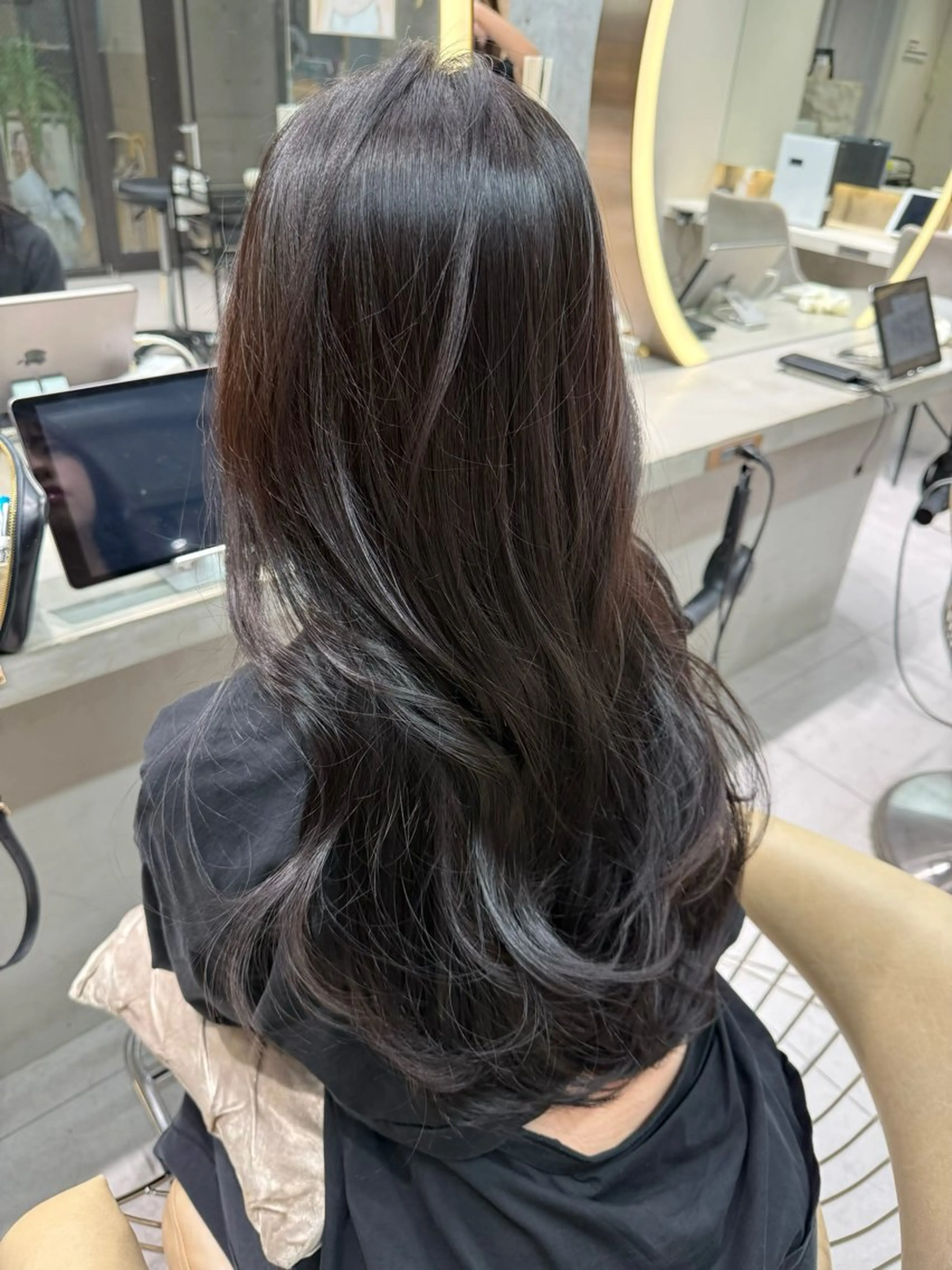 セミロング カラー カット ヘアカラー トリートメント shion 透明感カラーのヘアスタイル