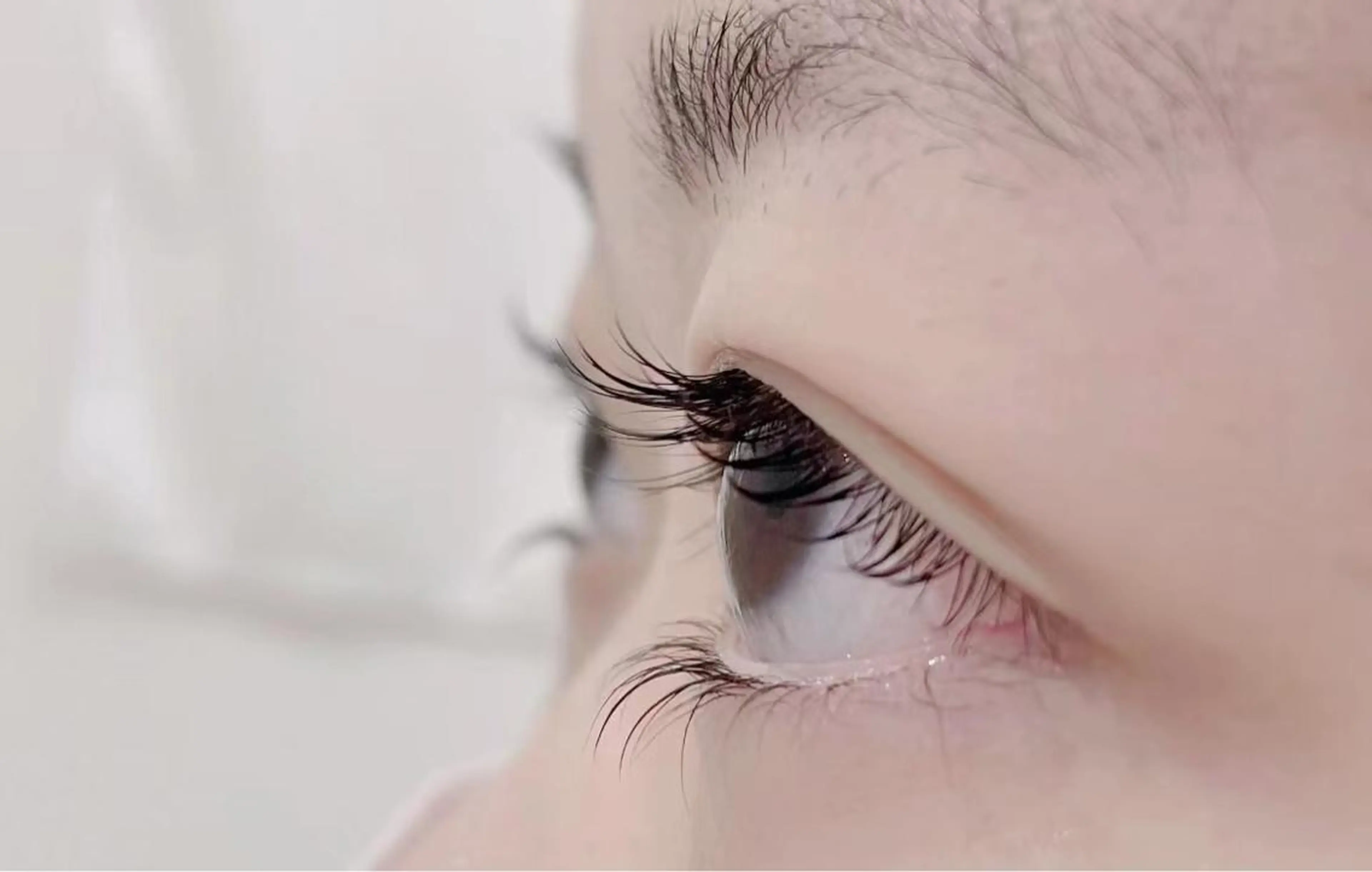 2️⃣人気NO2️⃣ 毎日のメイクを、もっと軽く～キープ力自慢まつげパーマの写真