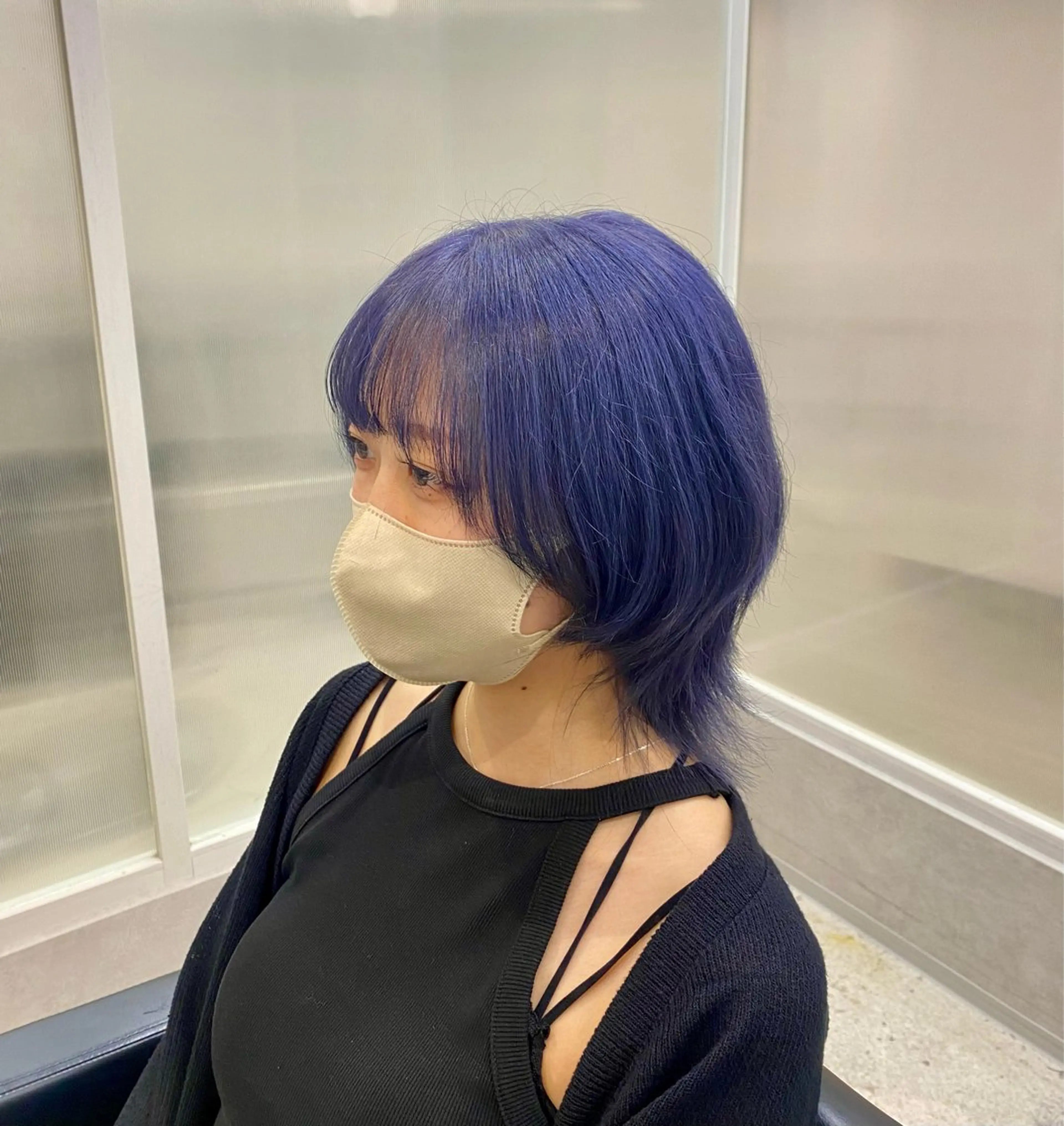 ショート カラー ヘアアレンジ ブルーカラー ラベンダーカラー シルバー くびれヘア レイヤーカット カット ヘアカラー トリートメント 韓国🇰🇷艶髪 ケアカラーSHURIのヘアスタイル