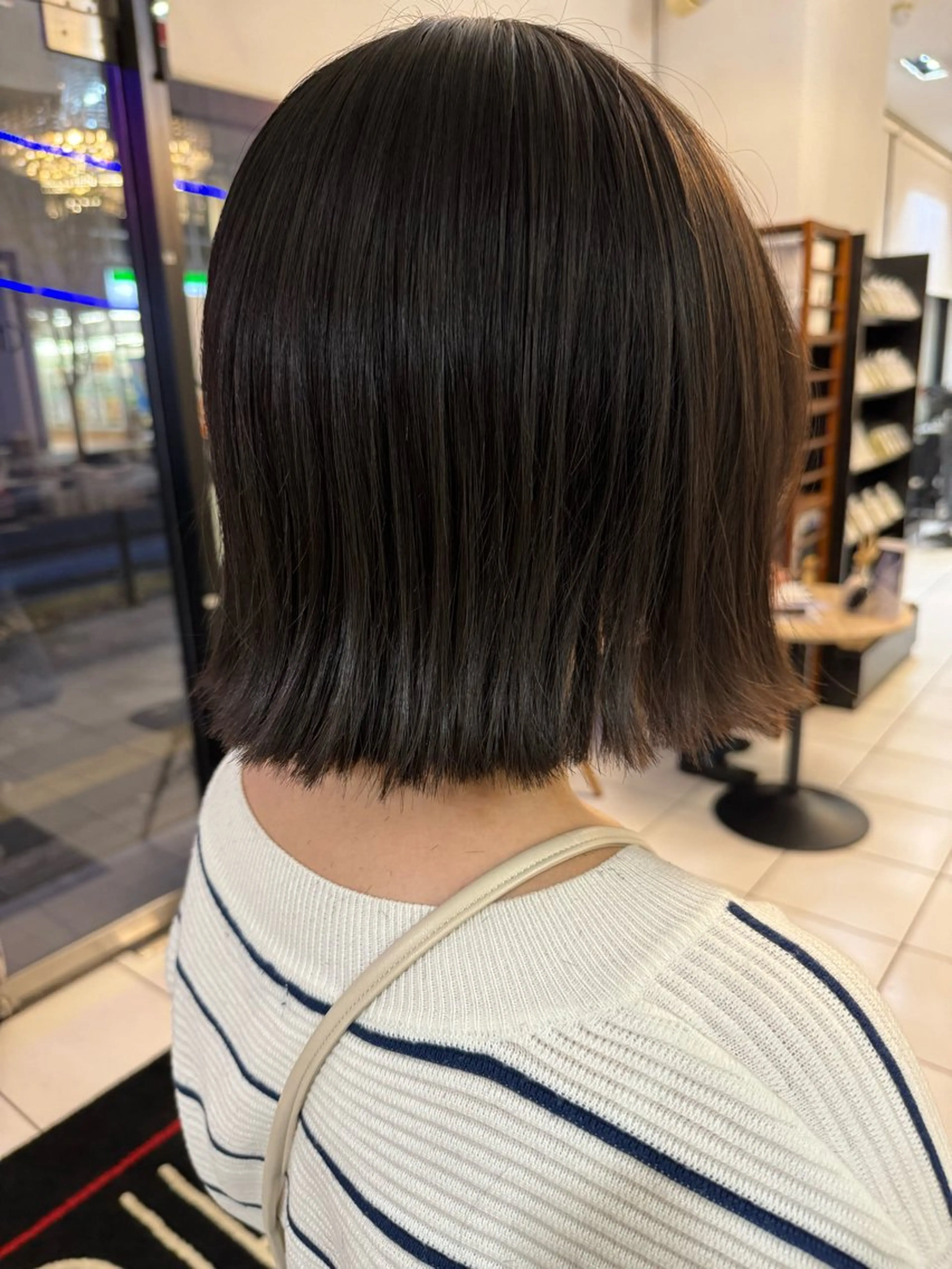 ミディアム CHIC 蘭のヘアスタイル