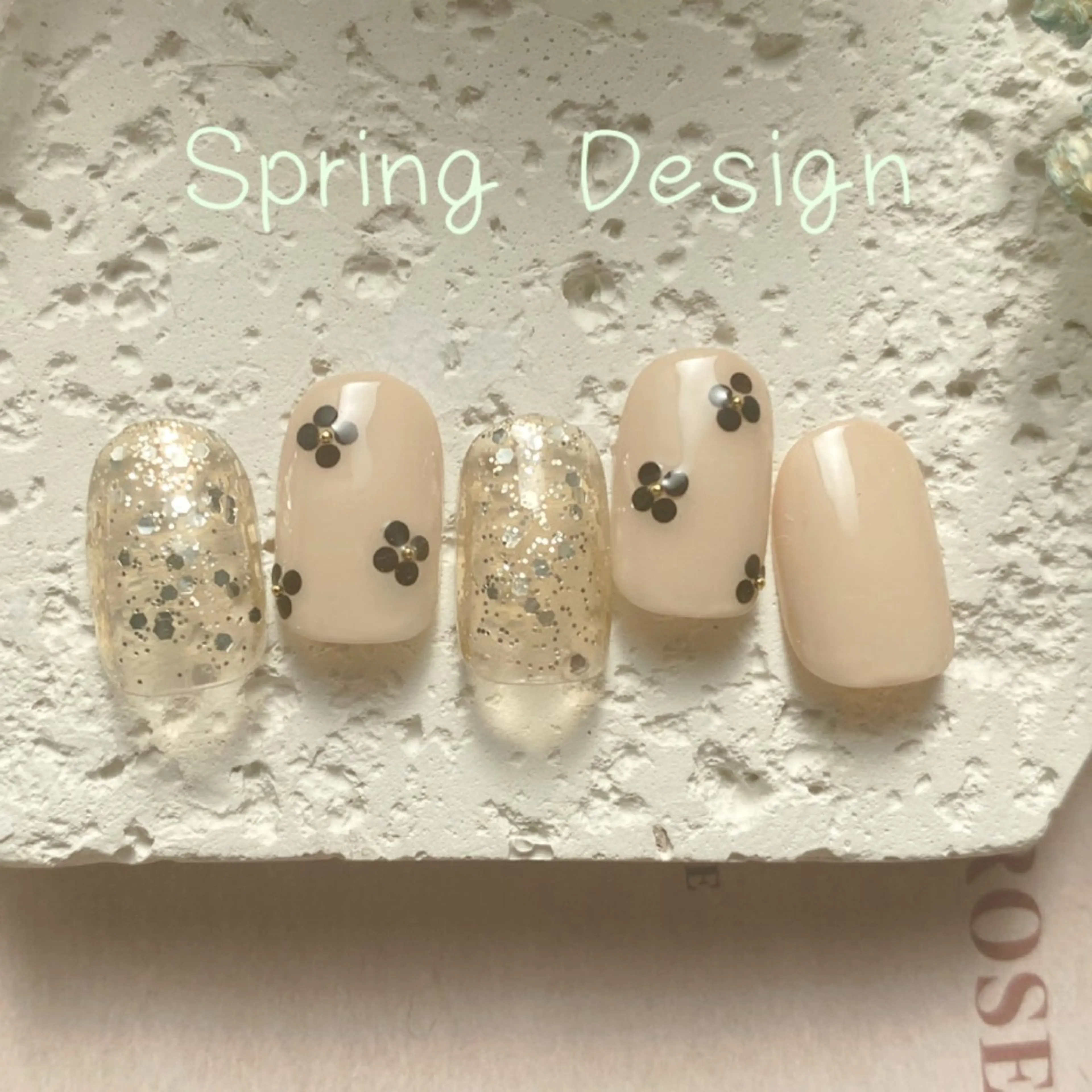 ネイル ハンドネイル NailSalon LuireAIKAのネイルデザイン