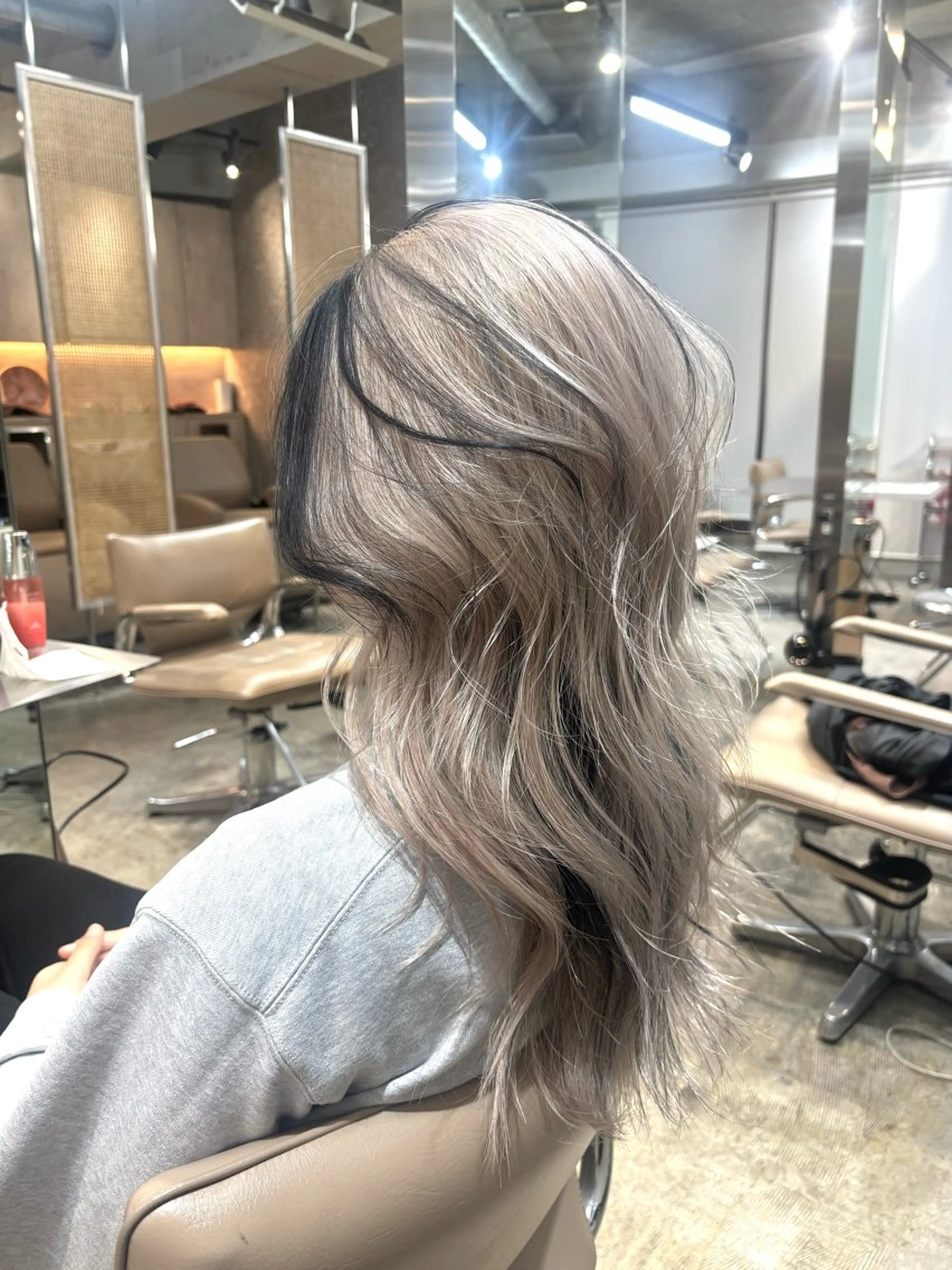 セミロング カラー ヘアカラー ハイトーン/ラベンダ ー/ユイナ🪄のヘアスタイル