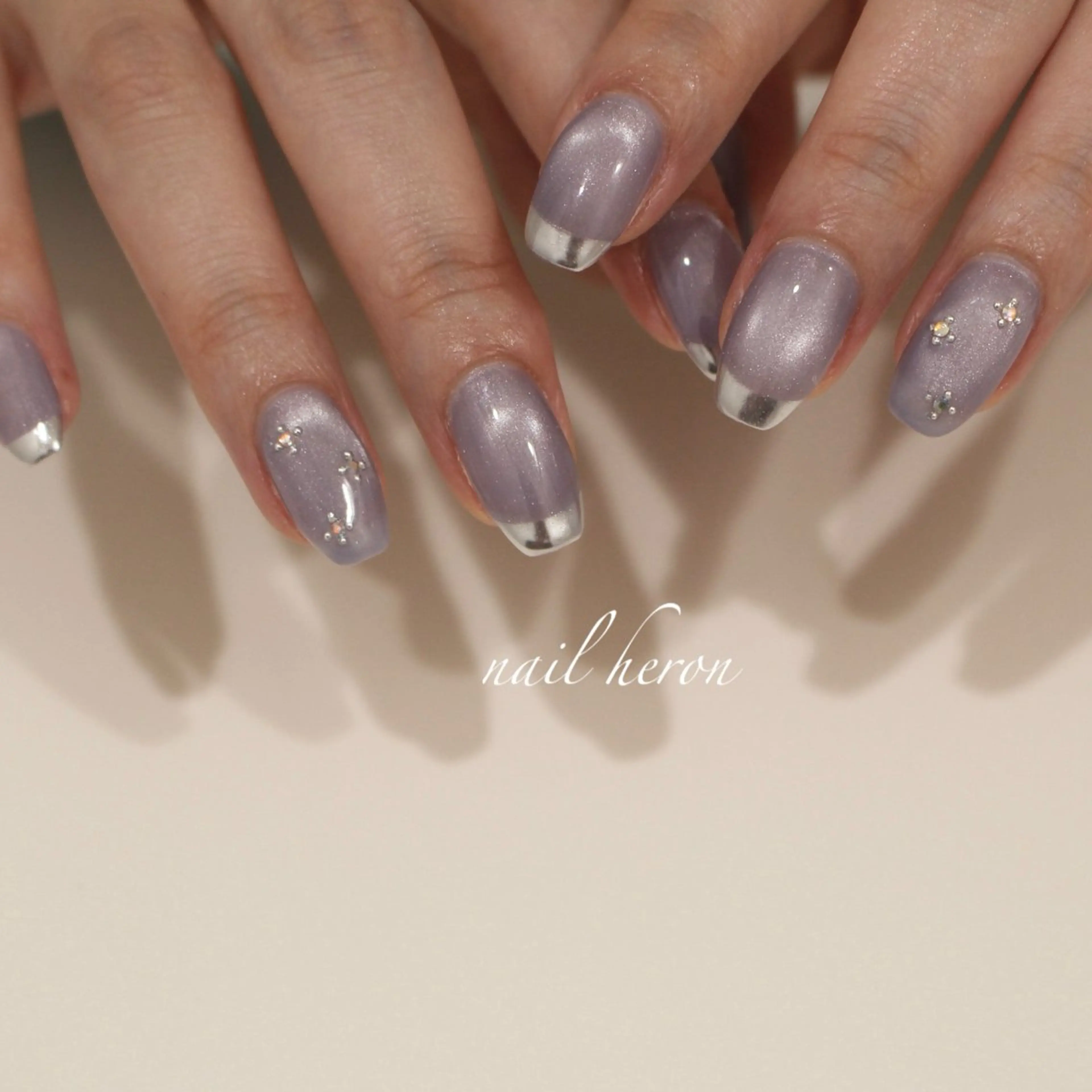ネイル フレンチネイル ミラーネイル ハンドネイル nail heron所属・saki_ nail heronのネイルデザイン
